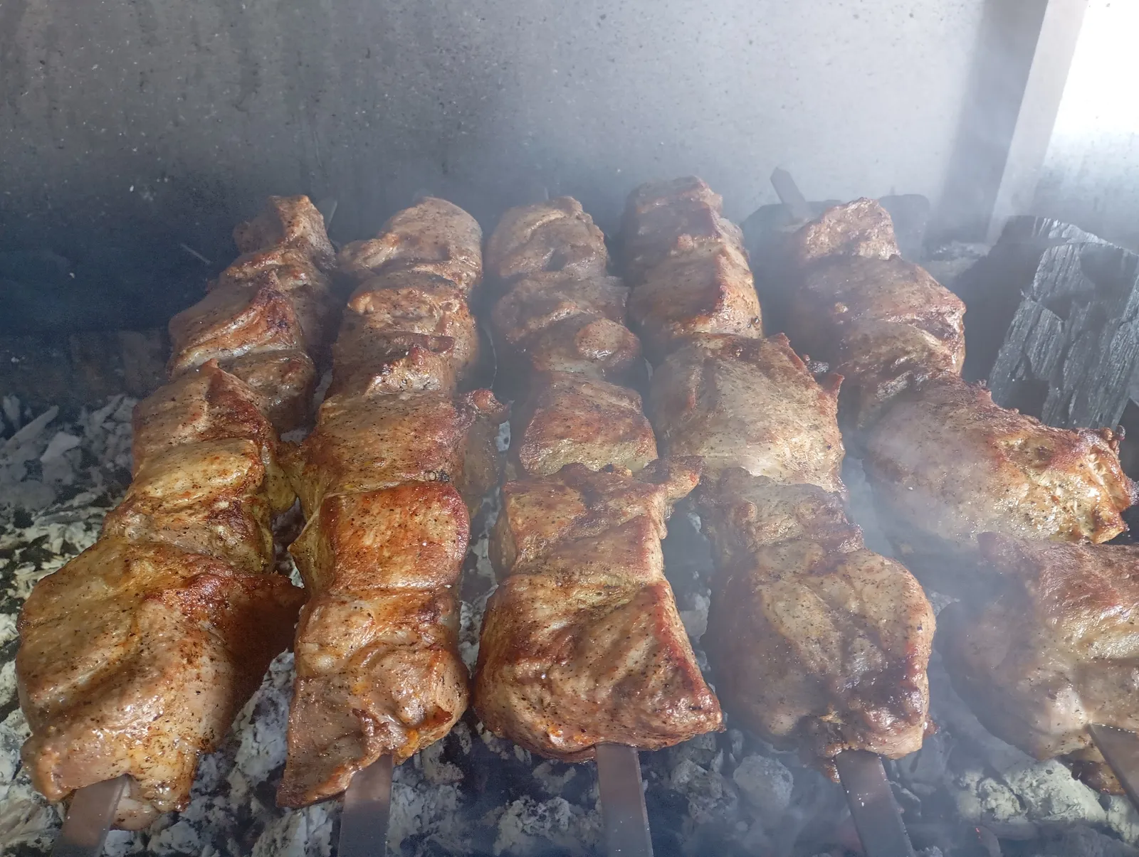 BBQ Smoker grill/Pizza image 9