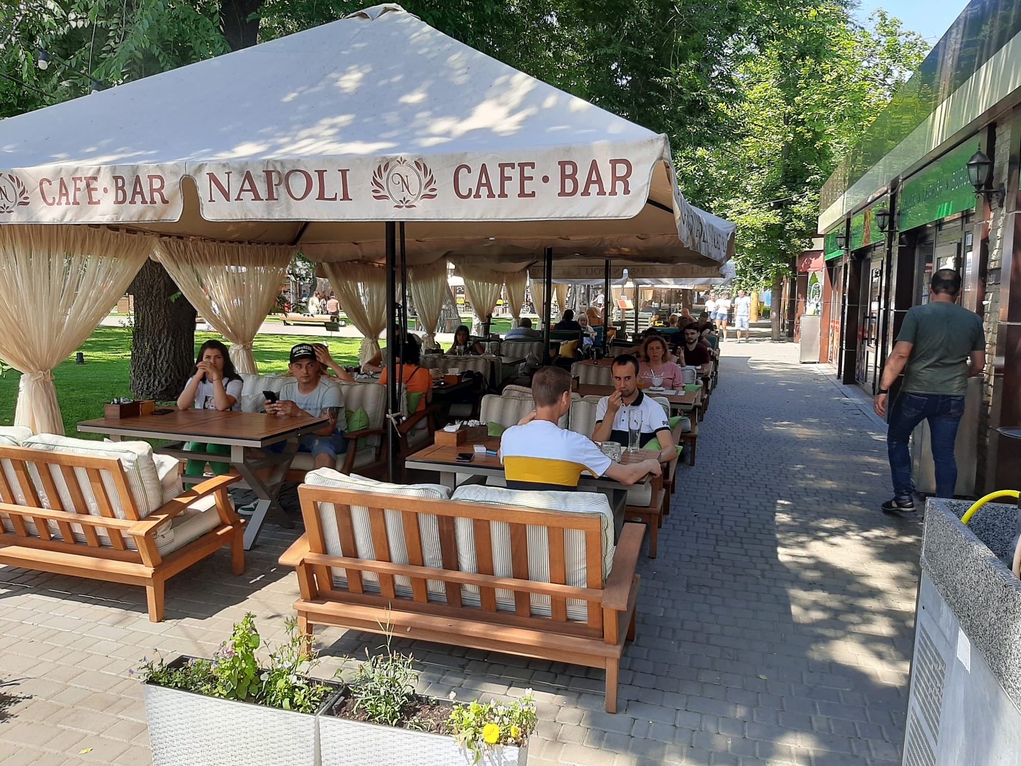 Napoli Cafe-Bar image 1