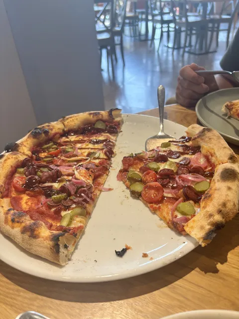 SalSa pizza & pasta image 8