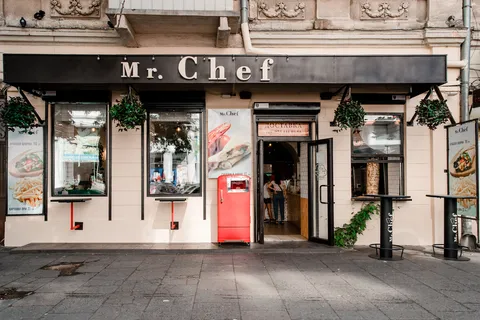 Mr. Chef image 3