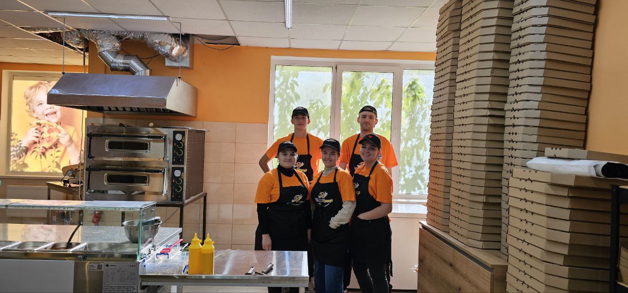 Піцерія "Піца Жриця" image 10