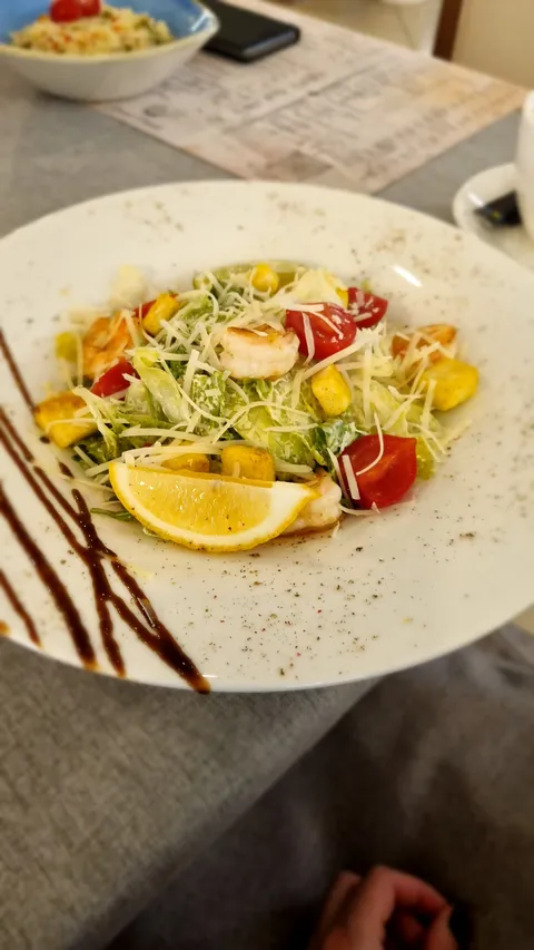 Grand Otrada Restaurant image 8