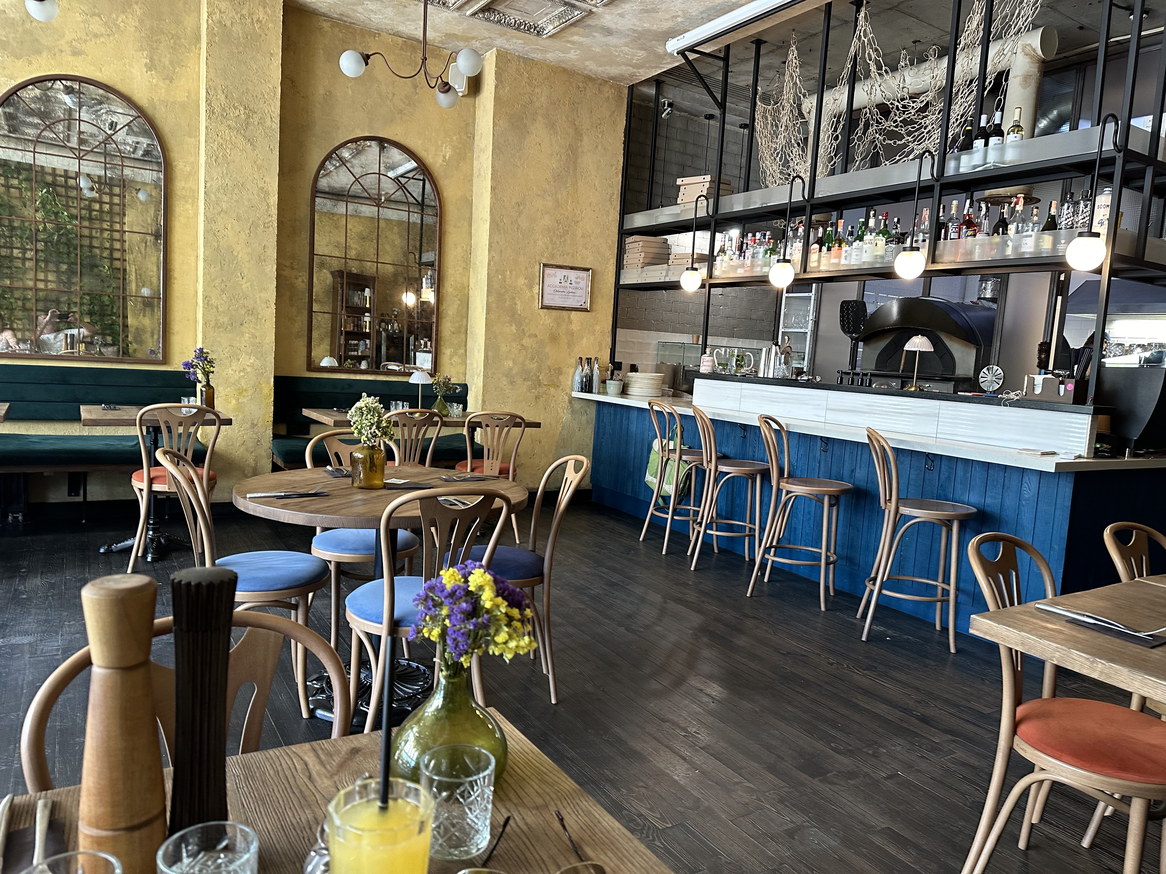 Cipolle Pizza Bar image 4