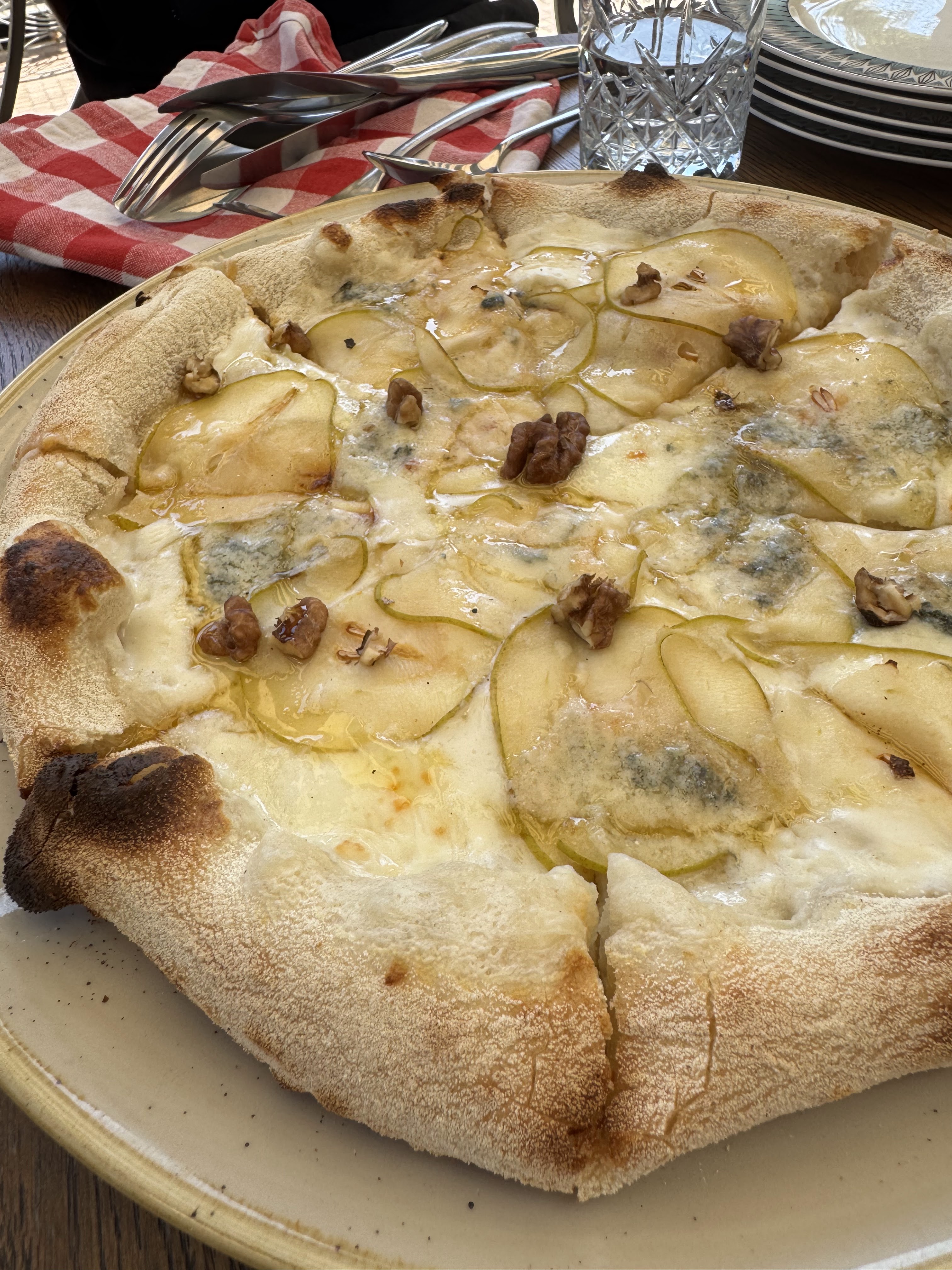 Cipolle Pizza Bar image 7