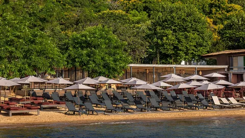MOON Beach image 8