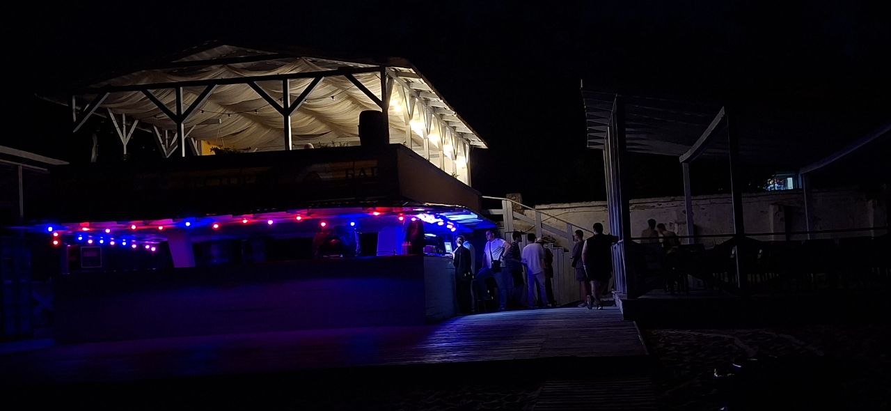 Yellow stone image 4