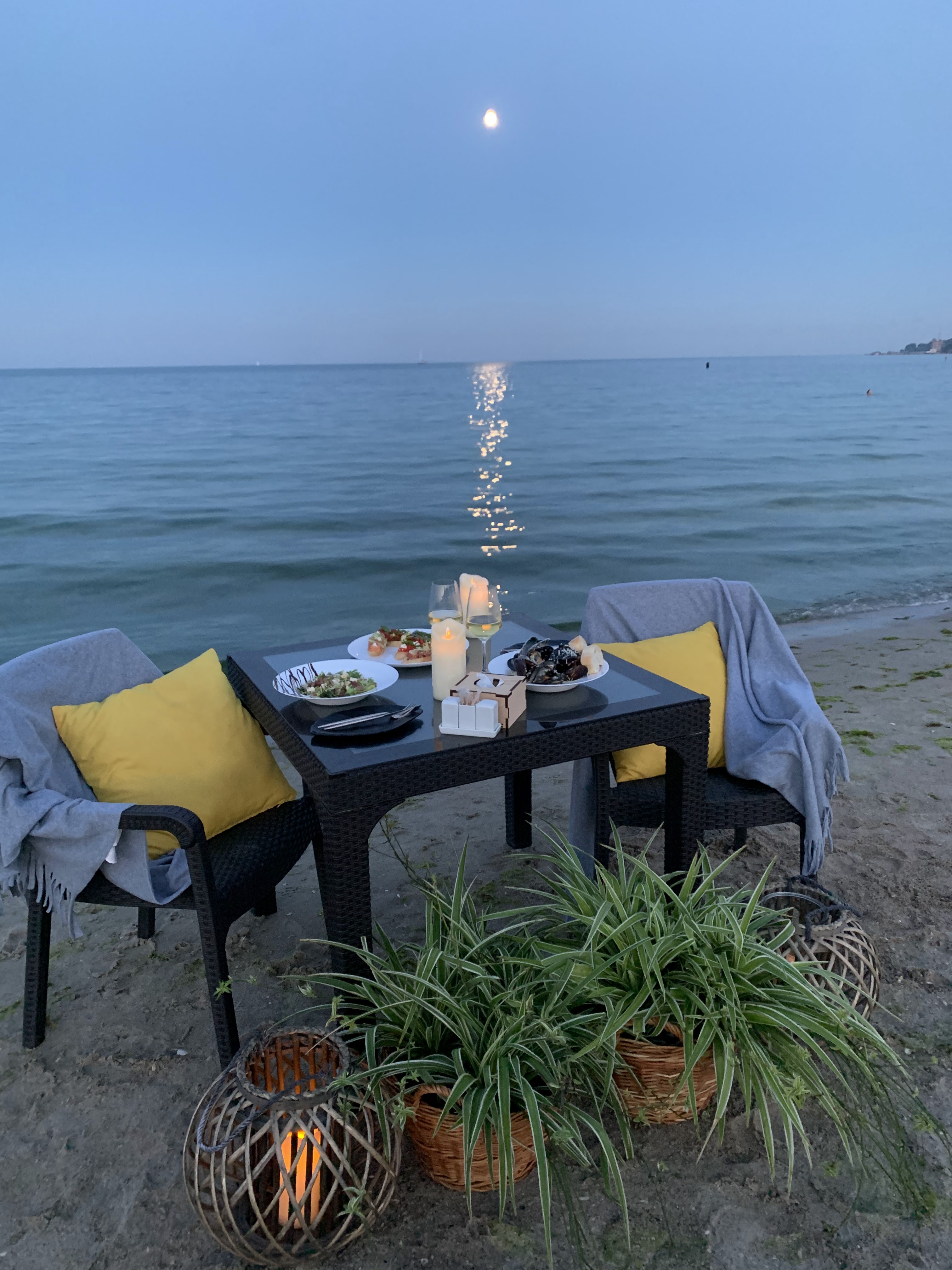 Violet beach club image 7