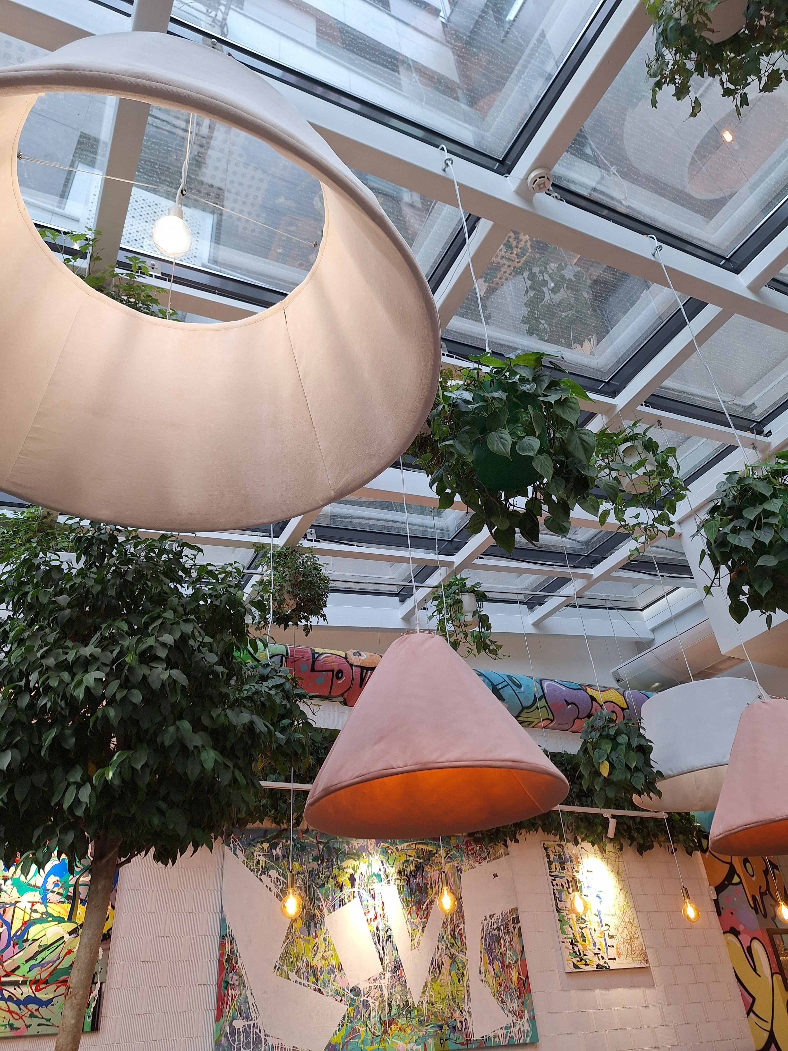 Yourz Space Bistro image 6