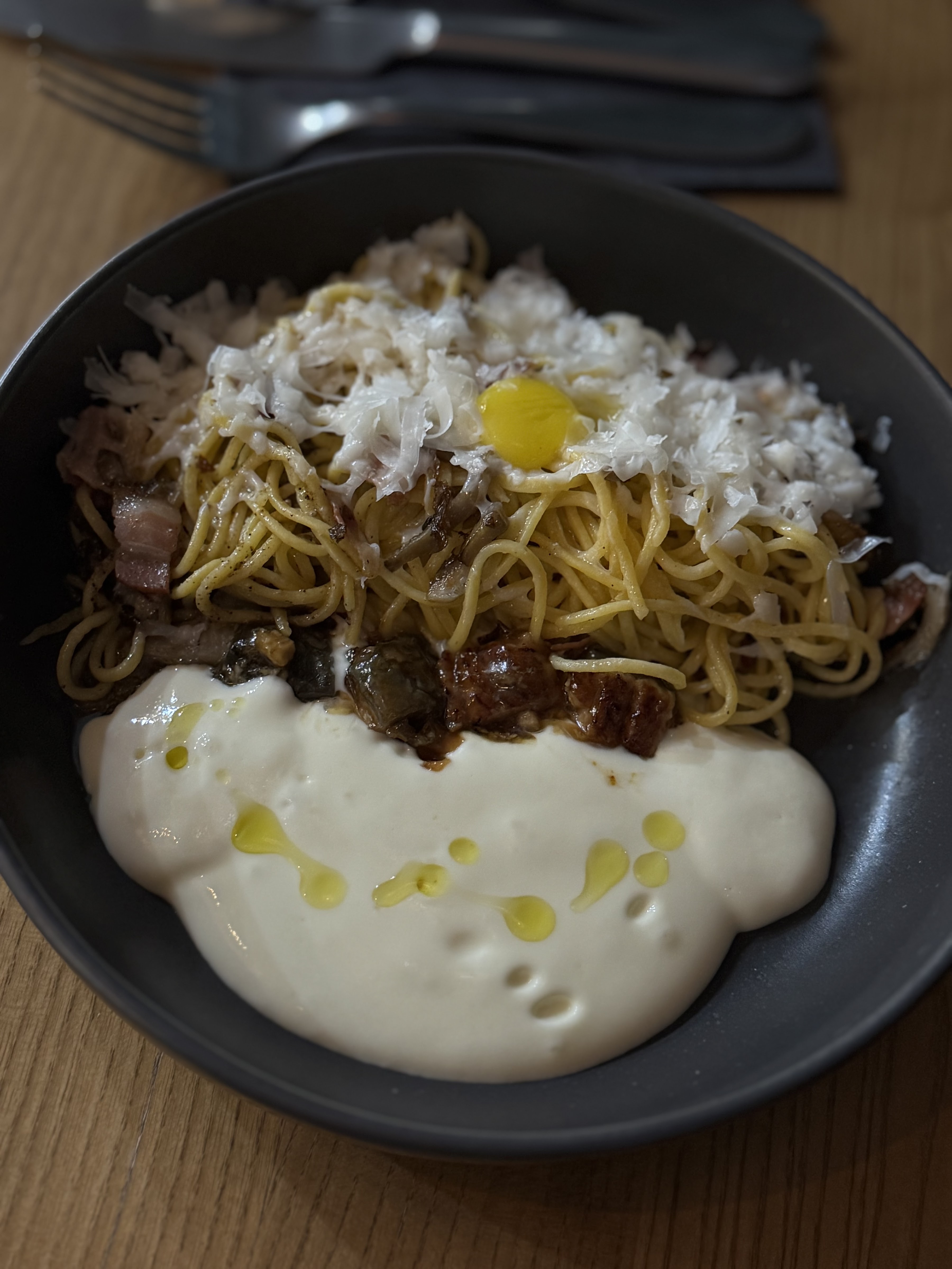 Yourz Space Bistro image 9