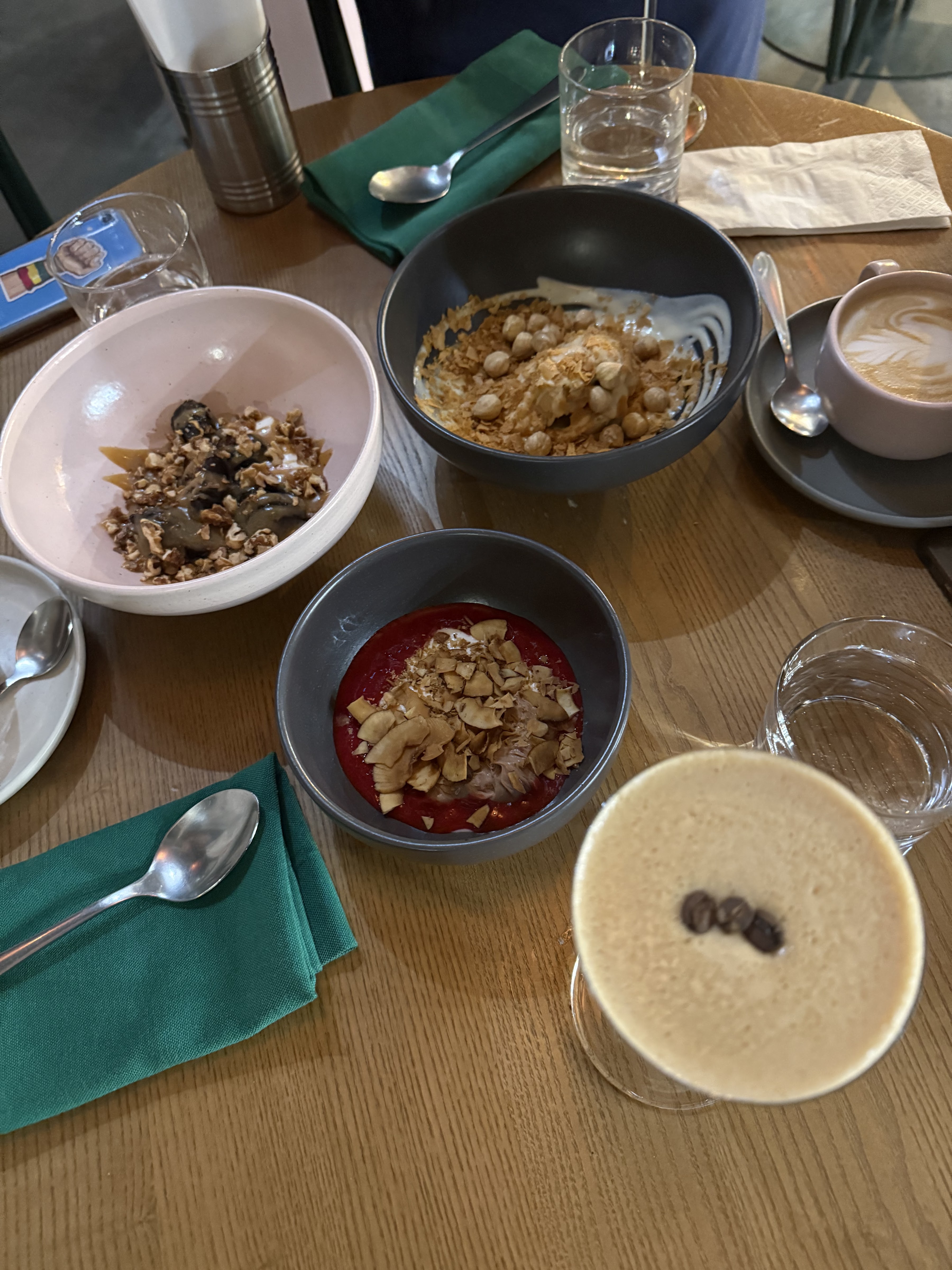 Yourz Space Bistro image 10