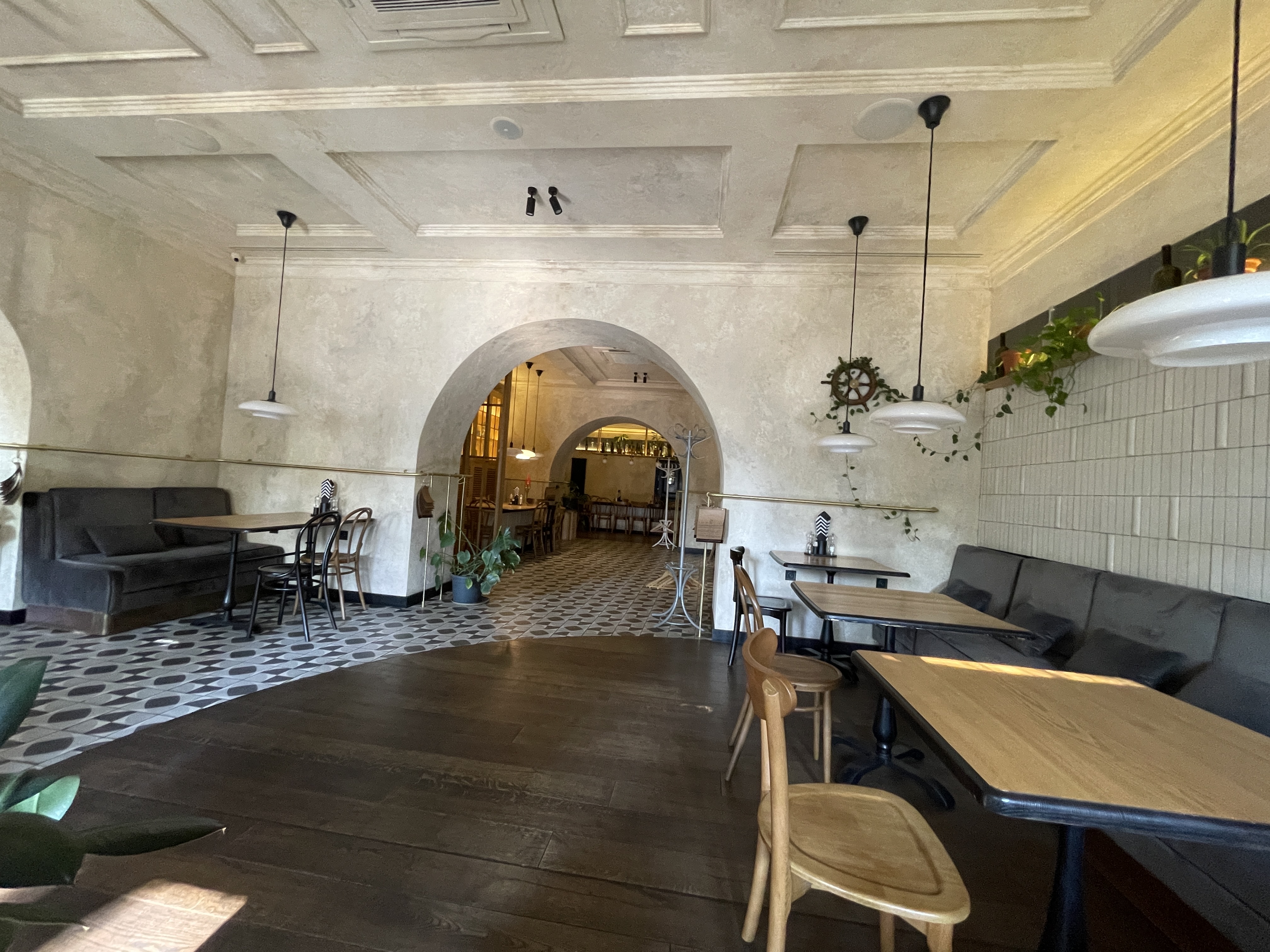 Restaurant 52 image 3