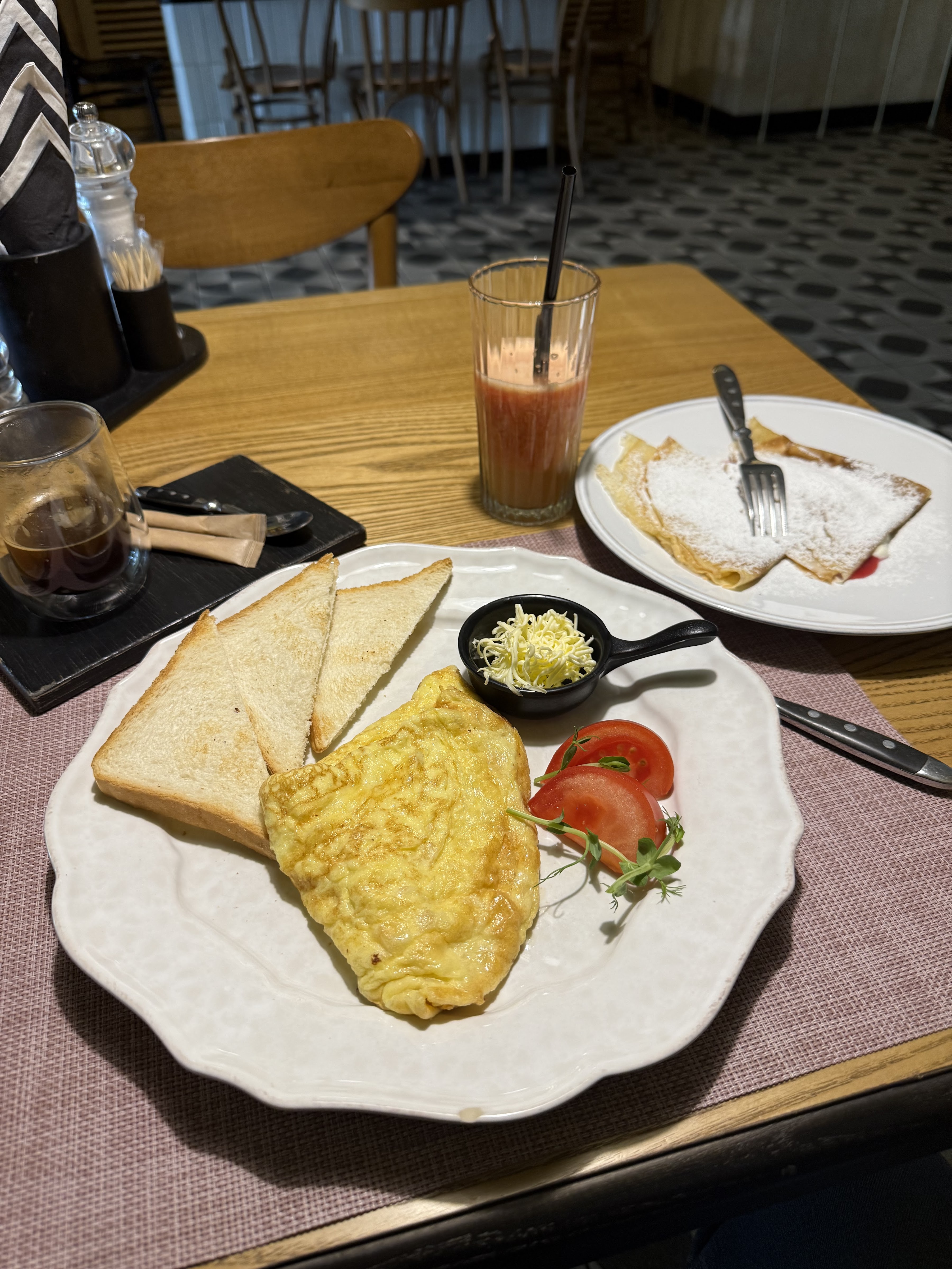 Restaurant 52 image 10