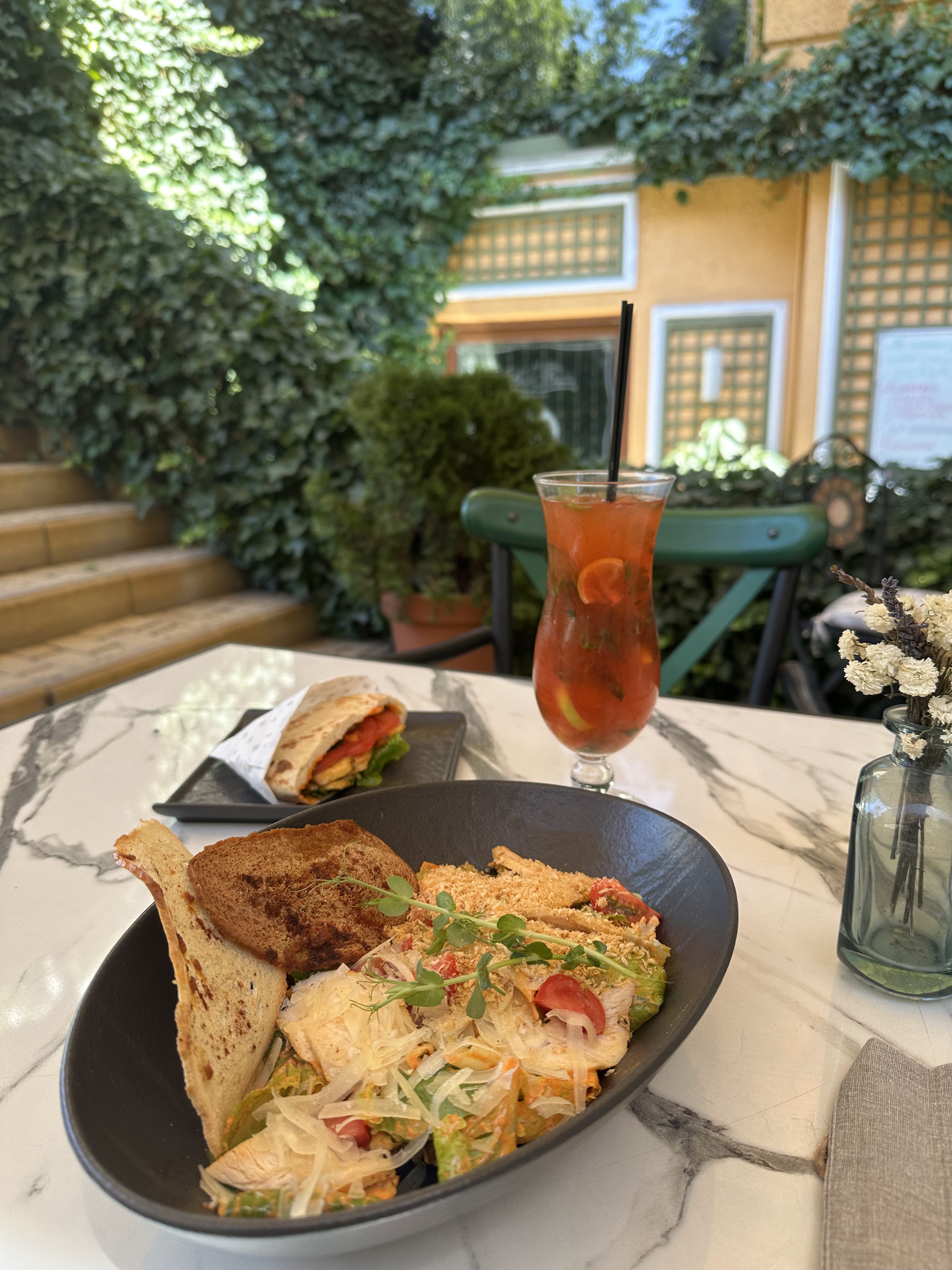 Babel Gardens image 7