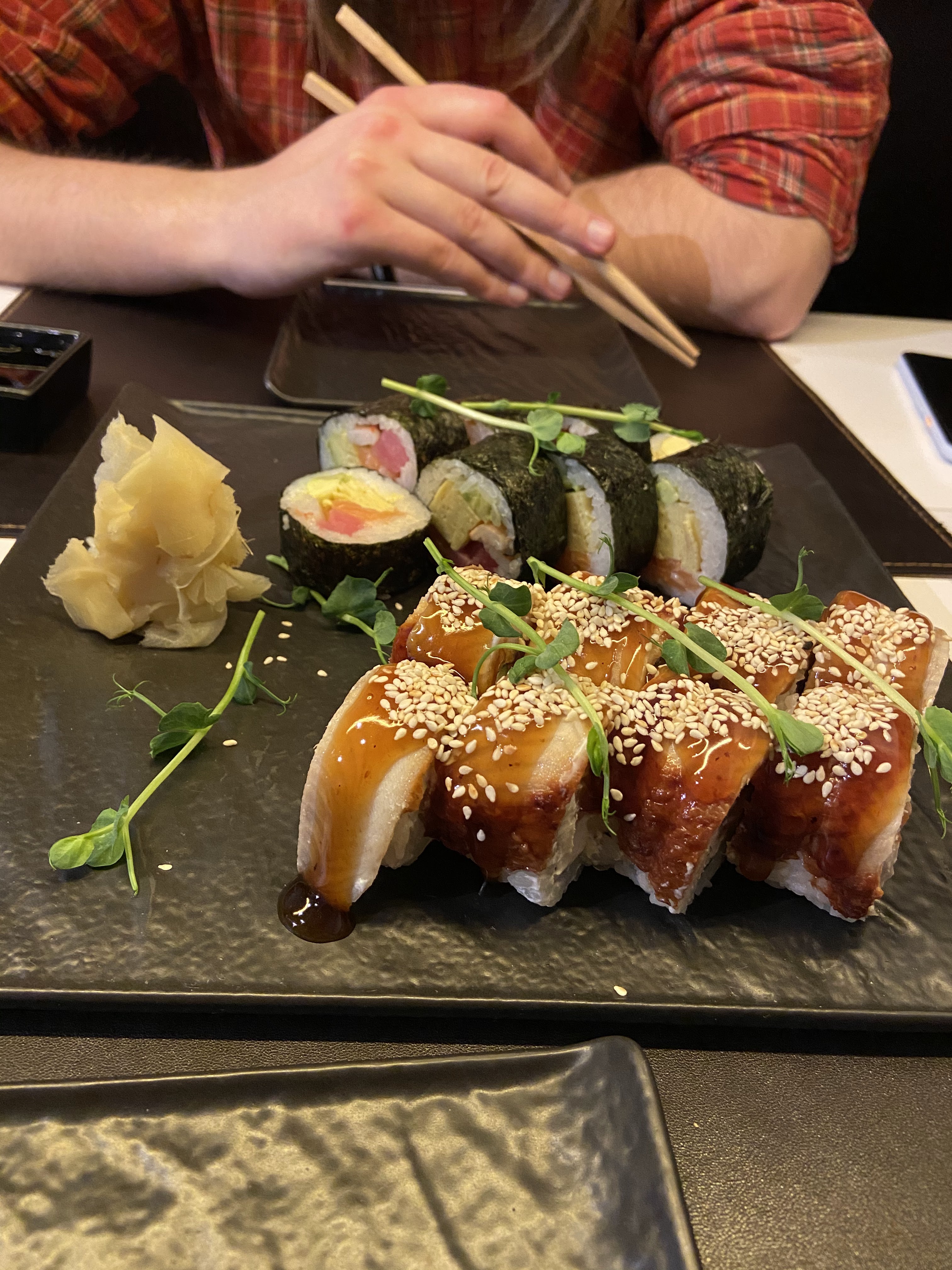 NAVI sushi bar image 4