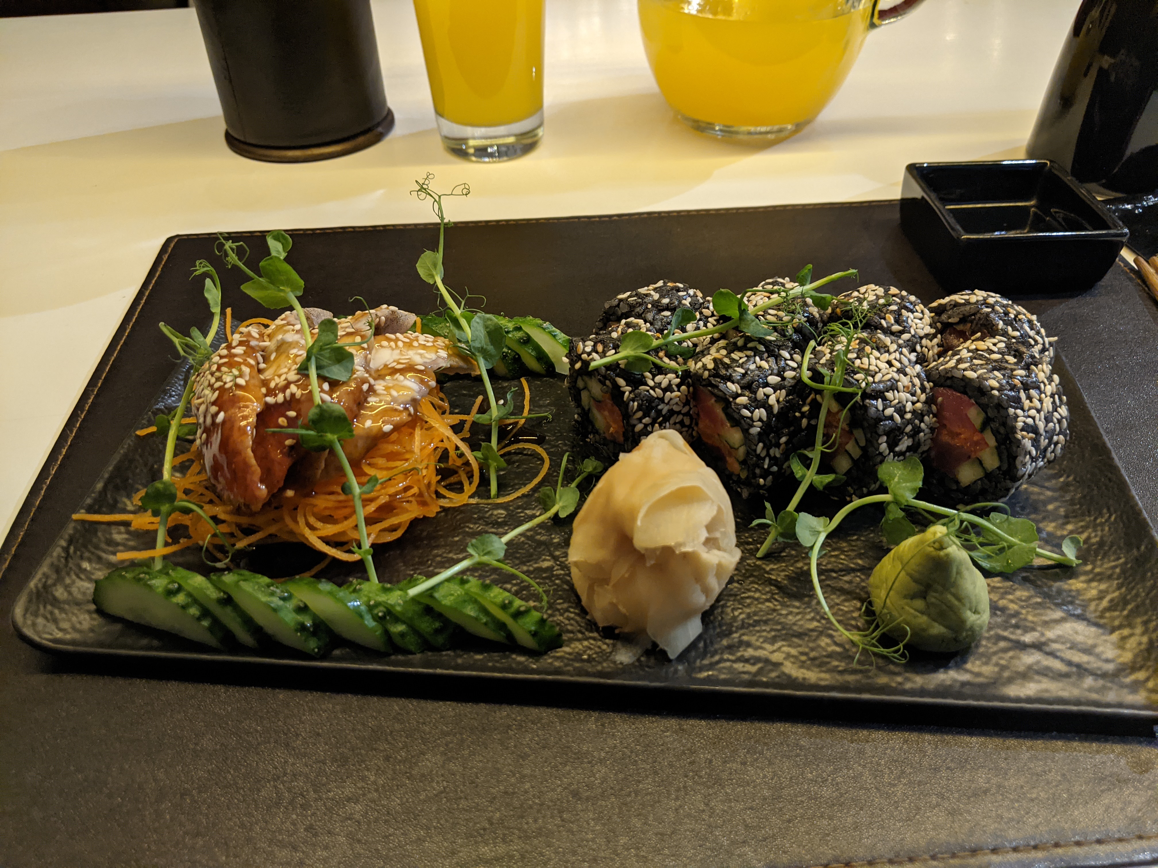NAVI sushi bar image 10