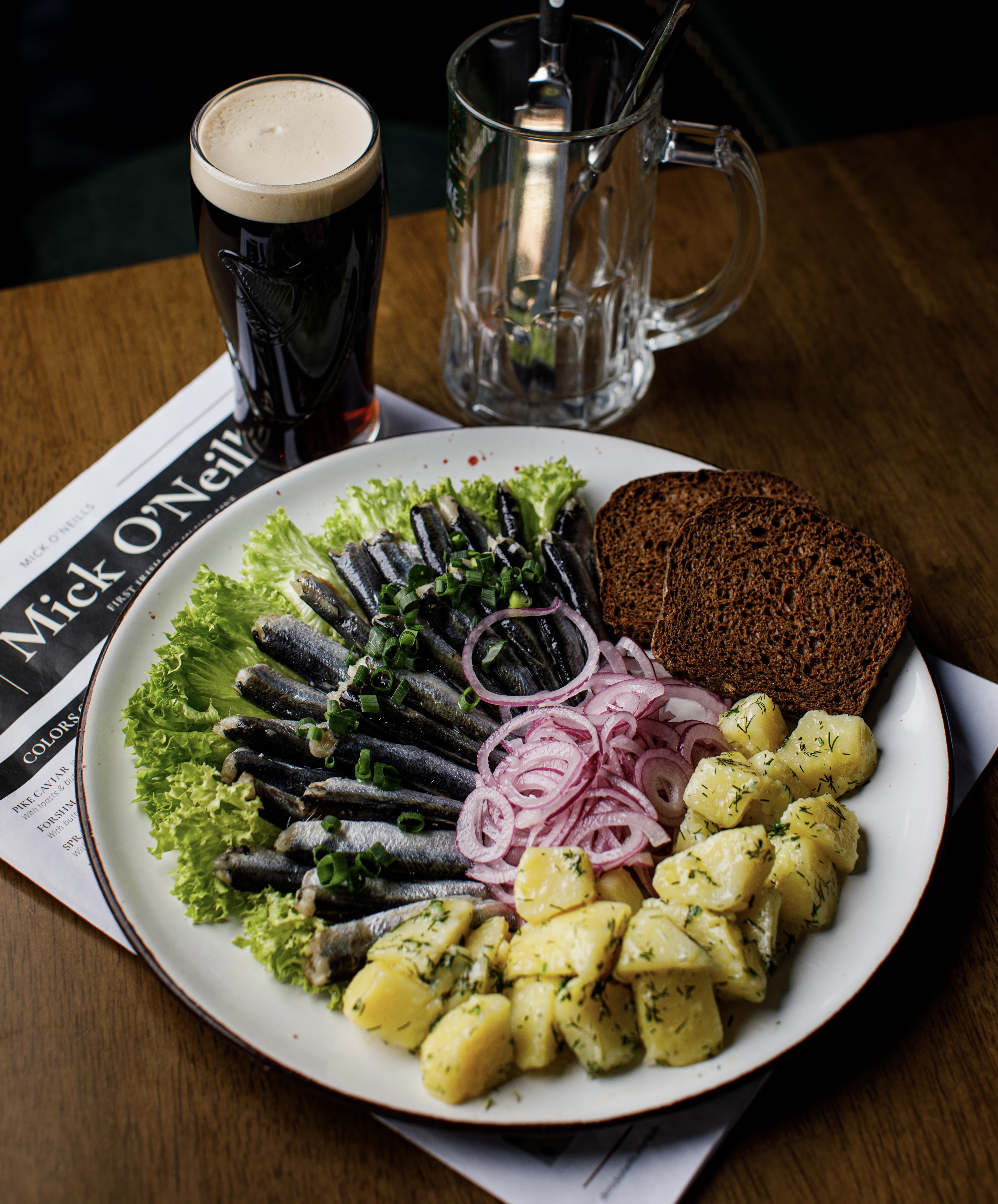 "Mick O'Neills" Gastro Pub image 5