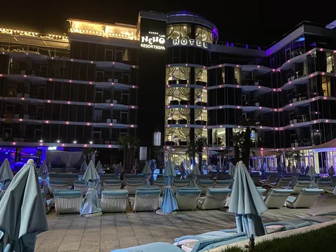 Panorama & Piano Bar image 6