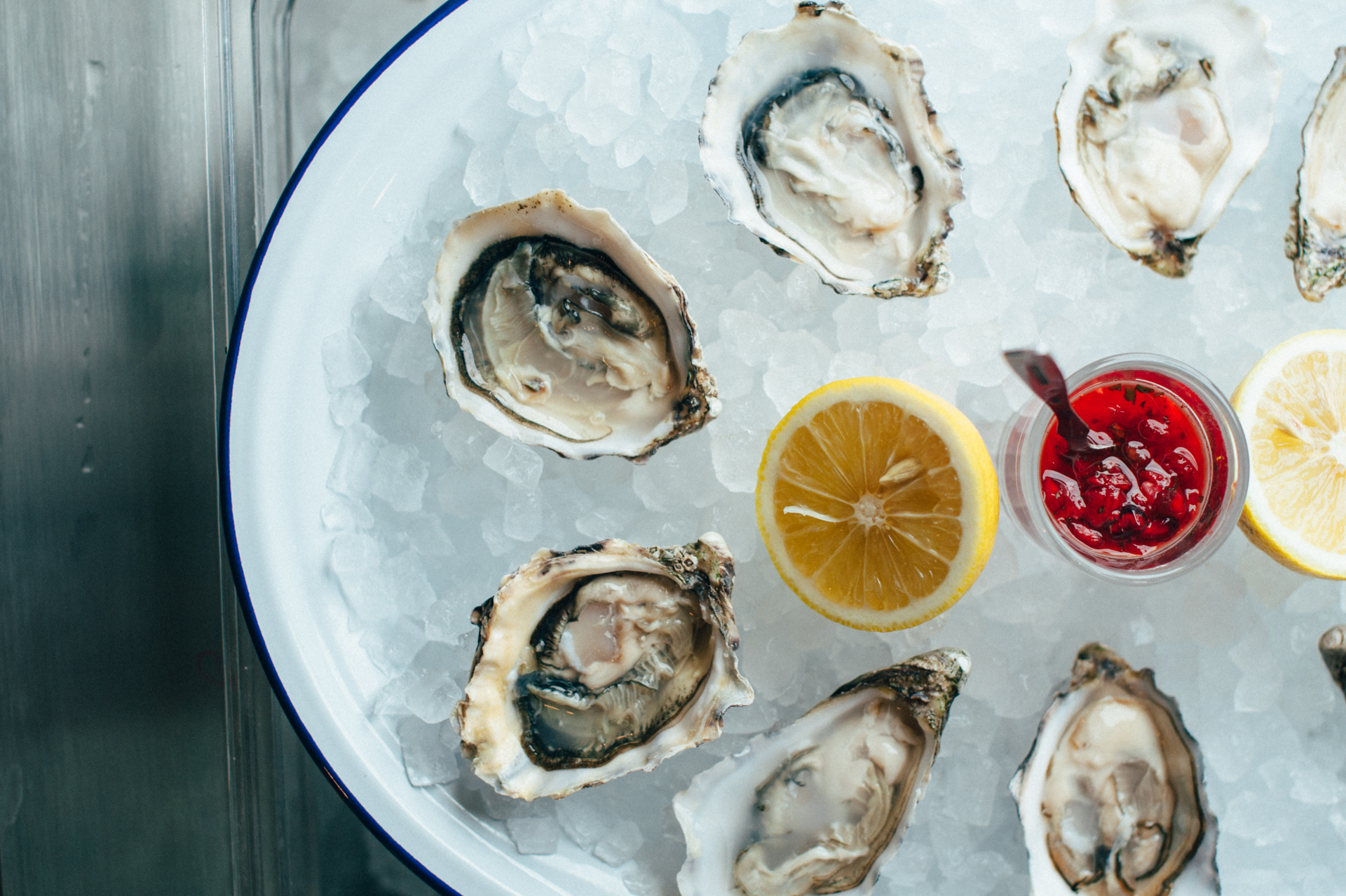 R1 restaurant image 4