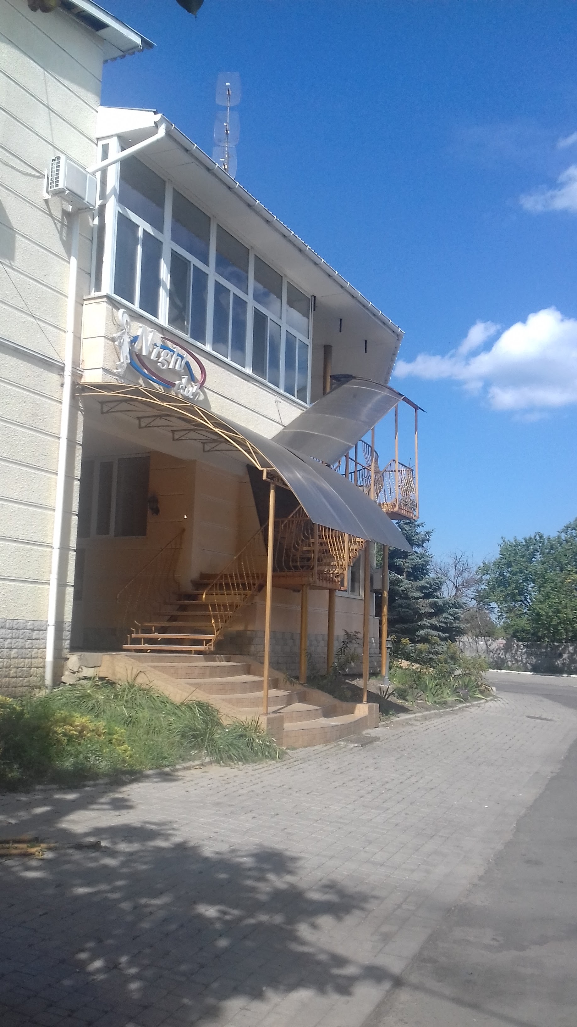 Khadzhybey - Rozvazhalʹno-Restorannyy Kompleks image 9