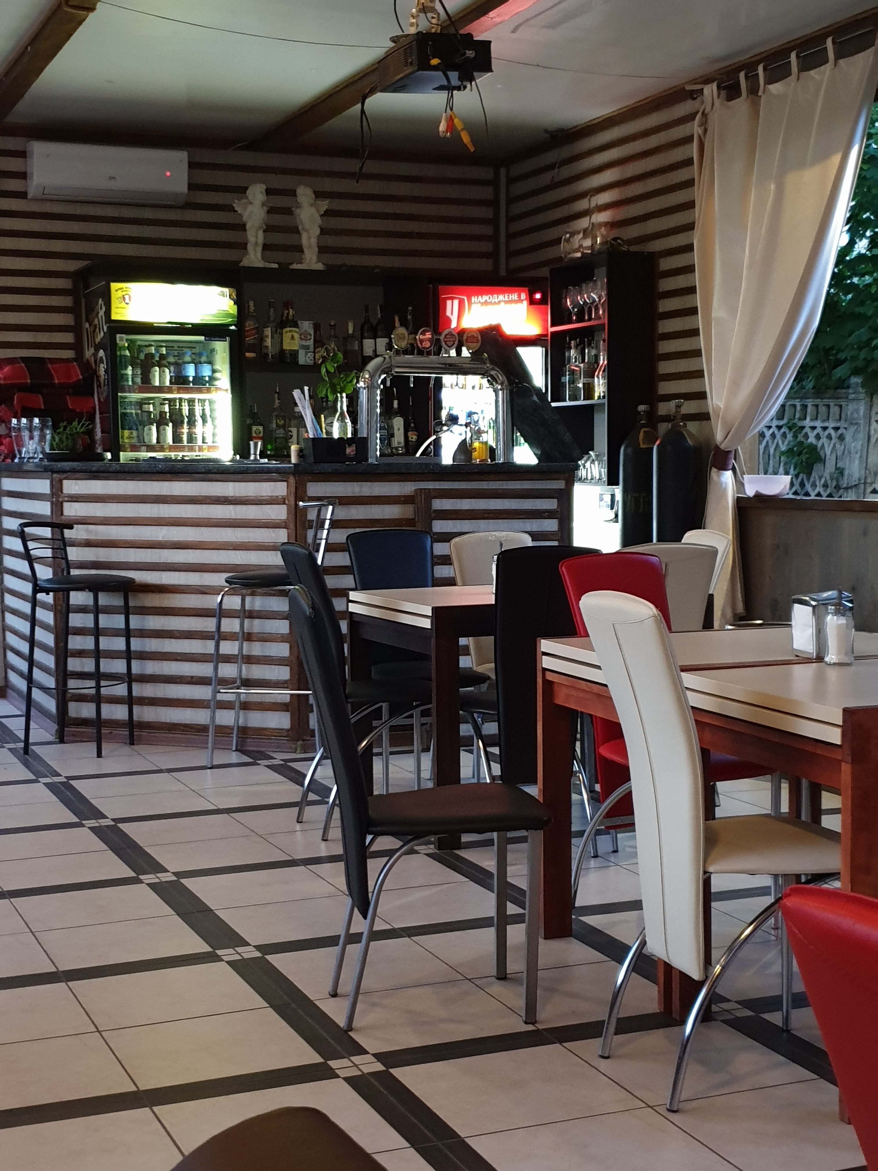 Coffee House image 4