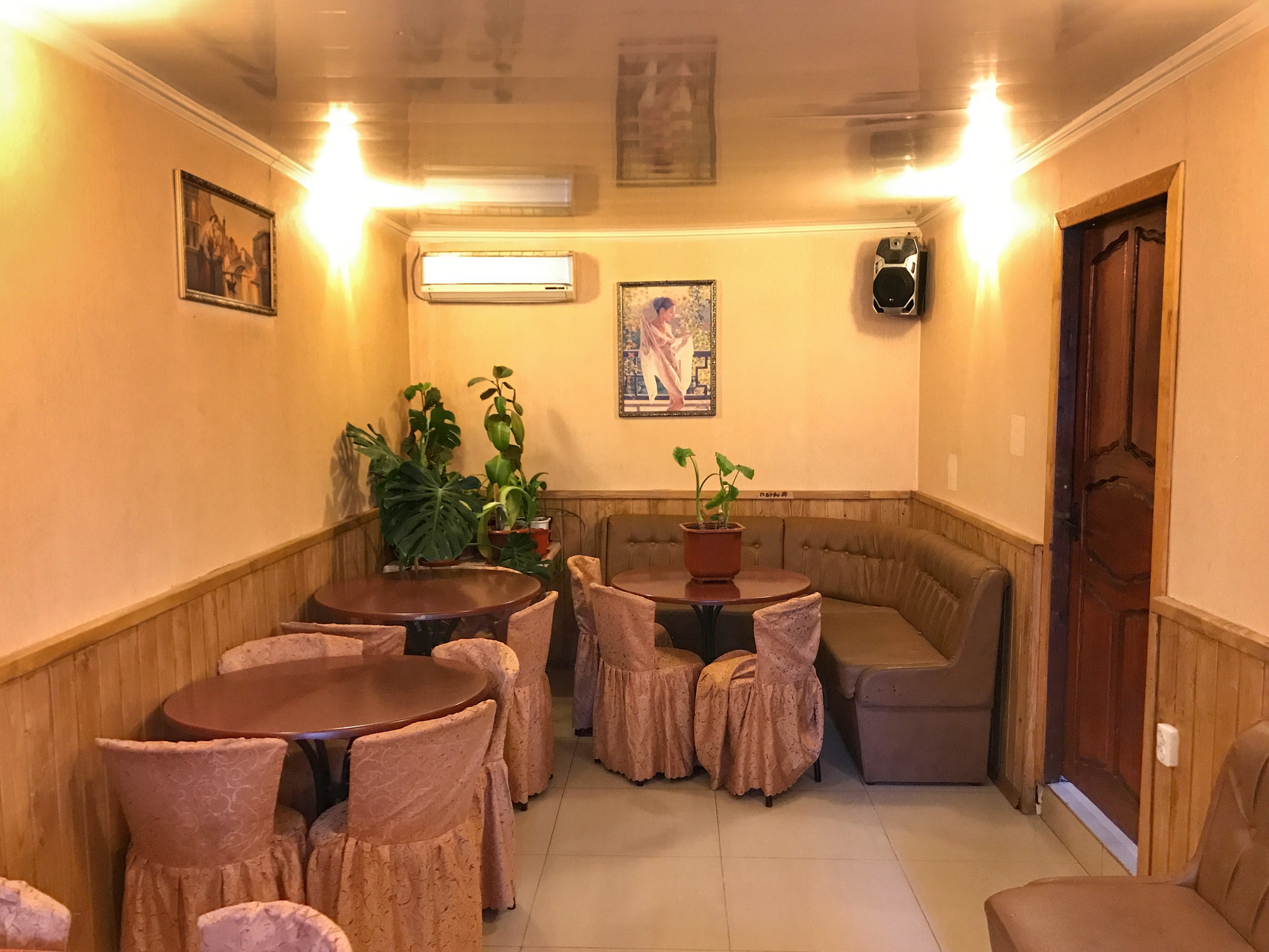 Banketnyy Zal Nerubais'ke image 3