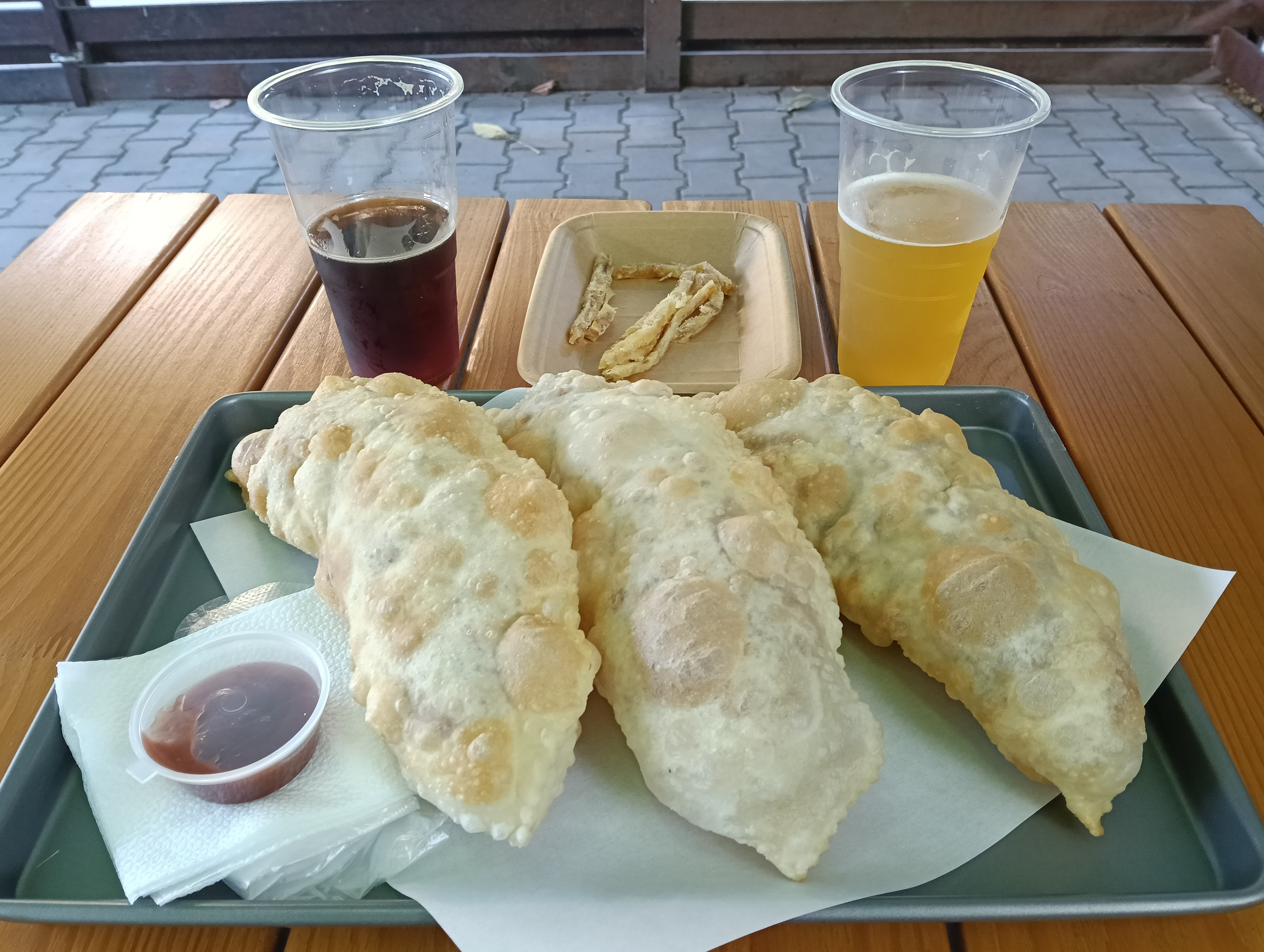 Перший чебуречний гастро-паб Green House image 4