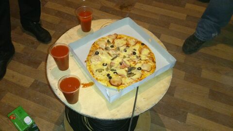 "Retro" - Restoran-Bar, Steyk Khaus, Pitsa-Bar image 2