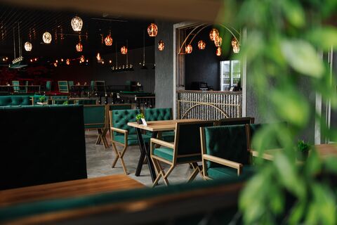 GANZ Restaurant | Lounge image 1