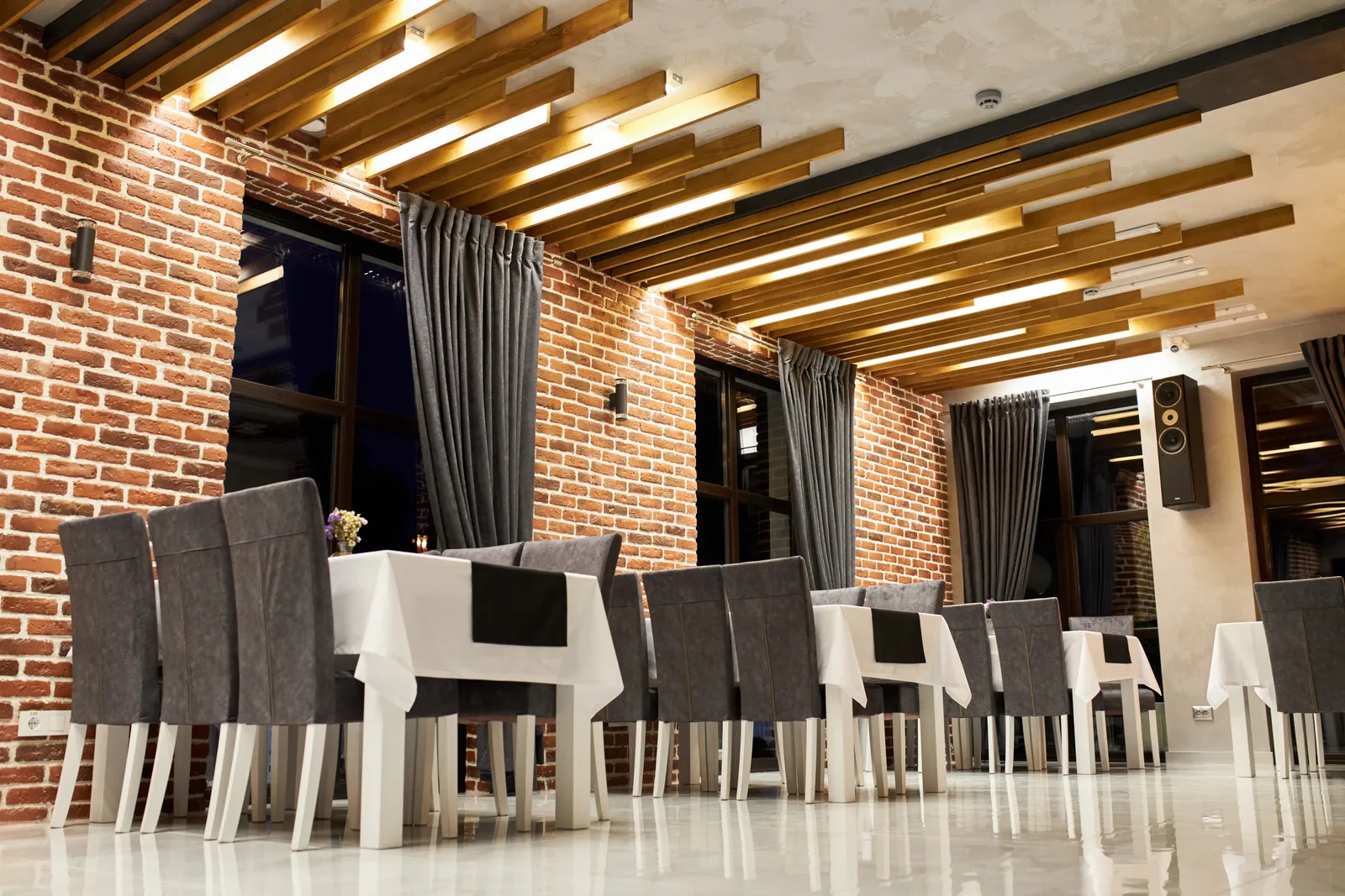 SAVORI_RESTAURANT image 1