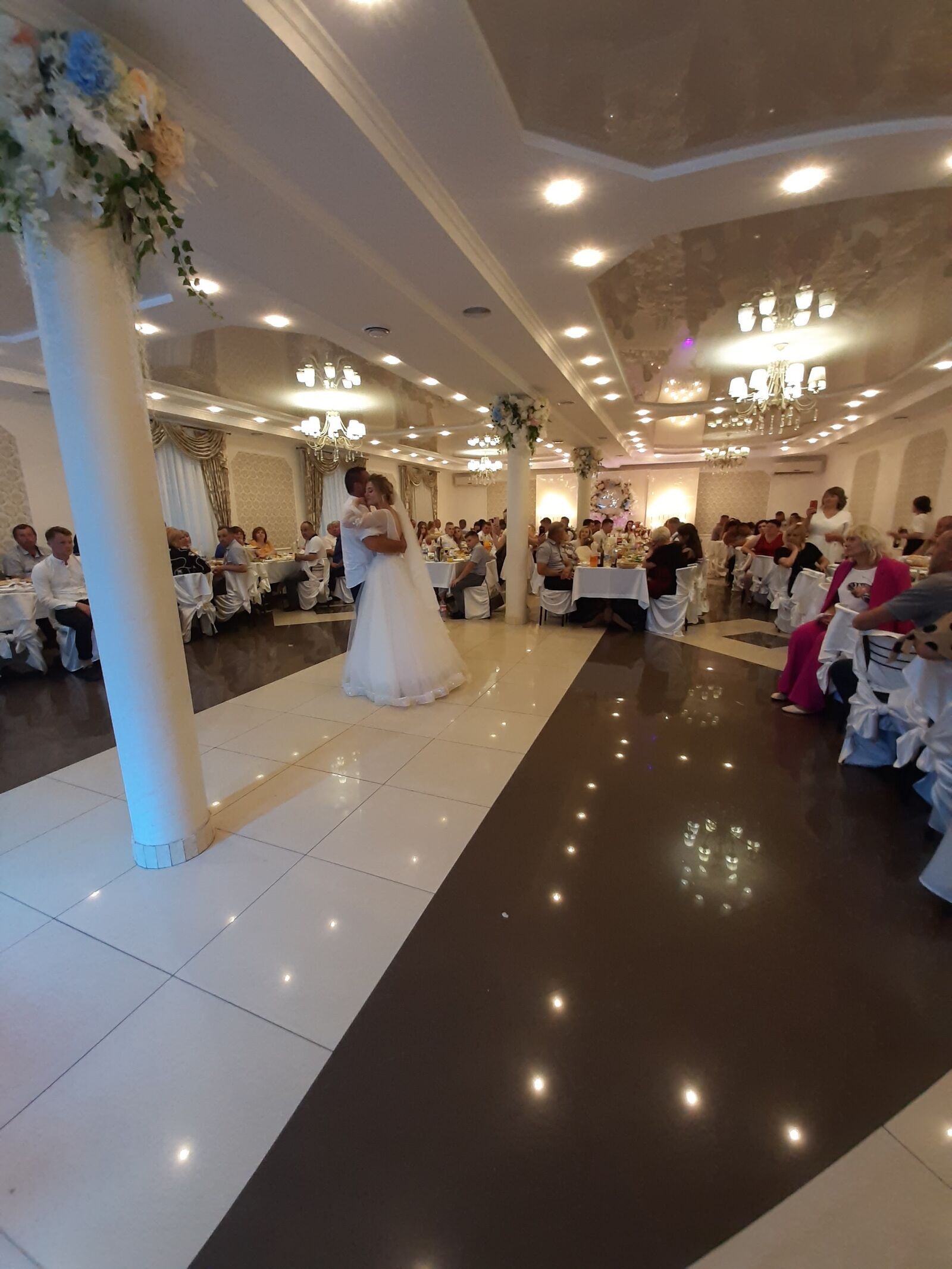 Hostynnyy Dvir image 2