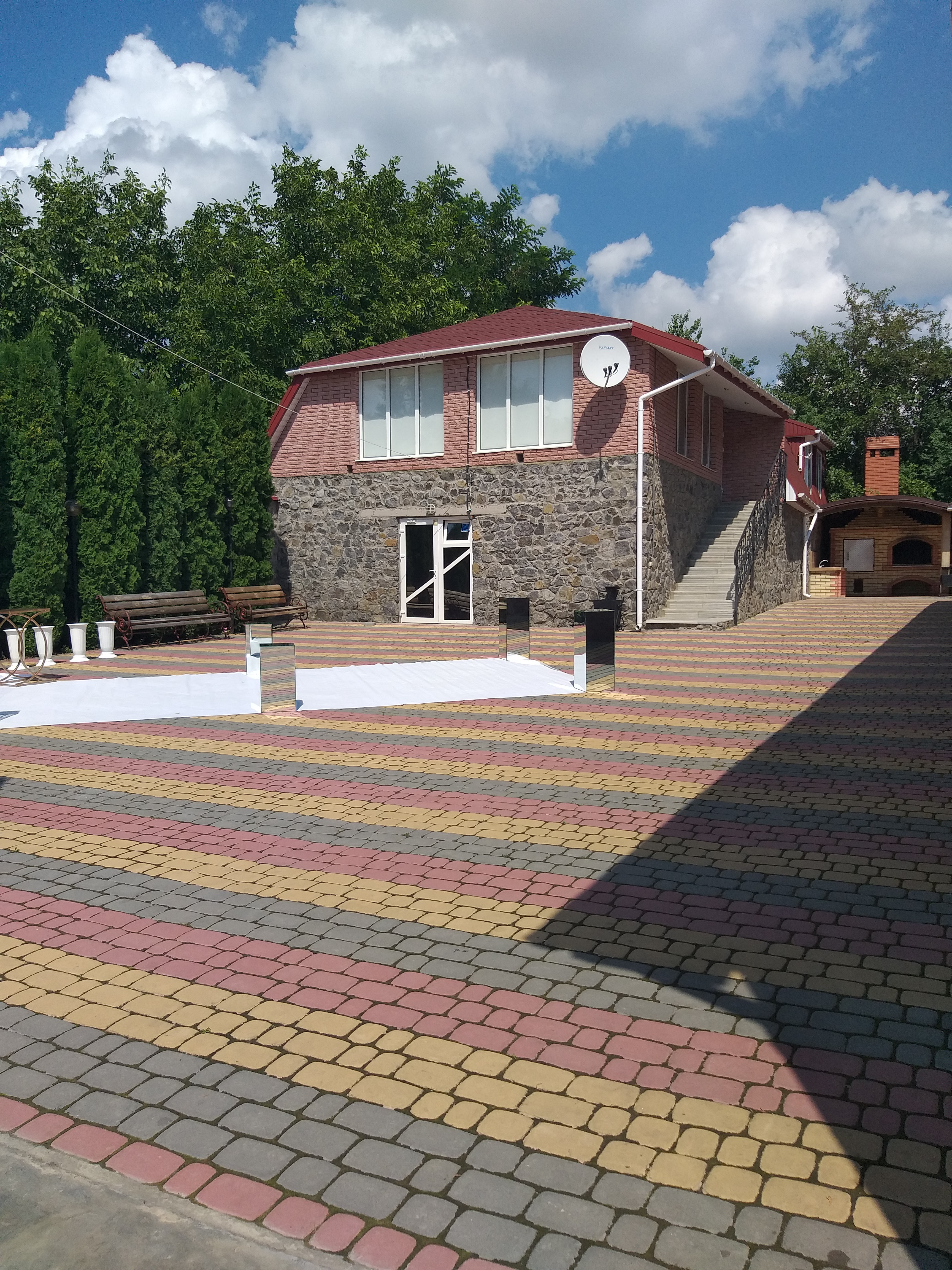 Hostynnyy Dvir image 7