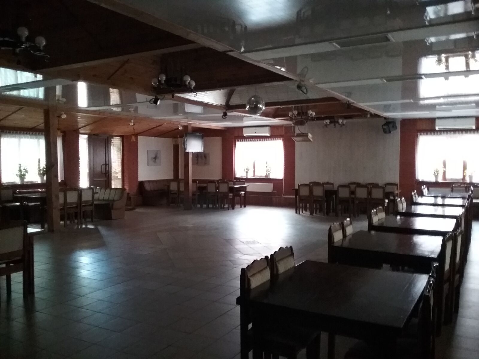 Tavern "De Da" image 5