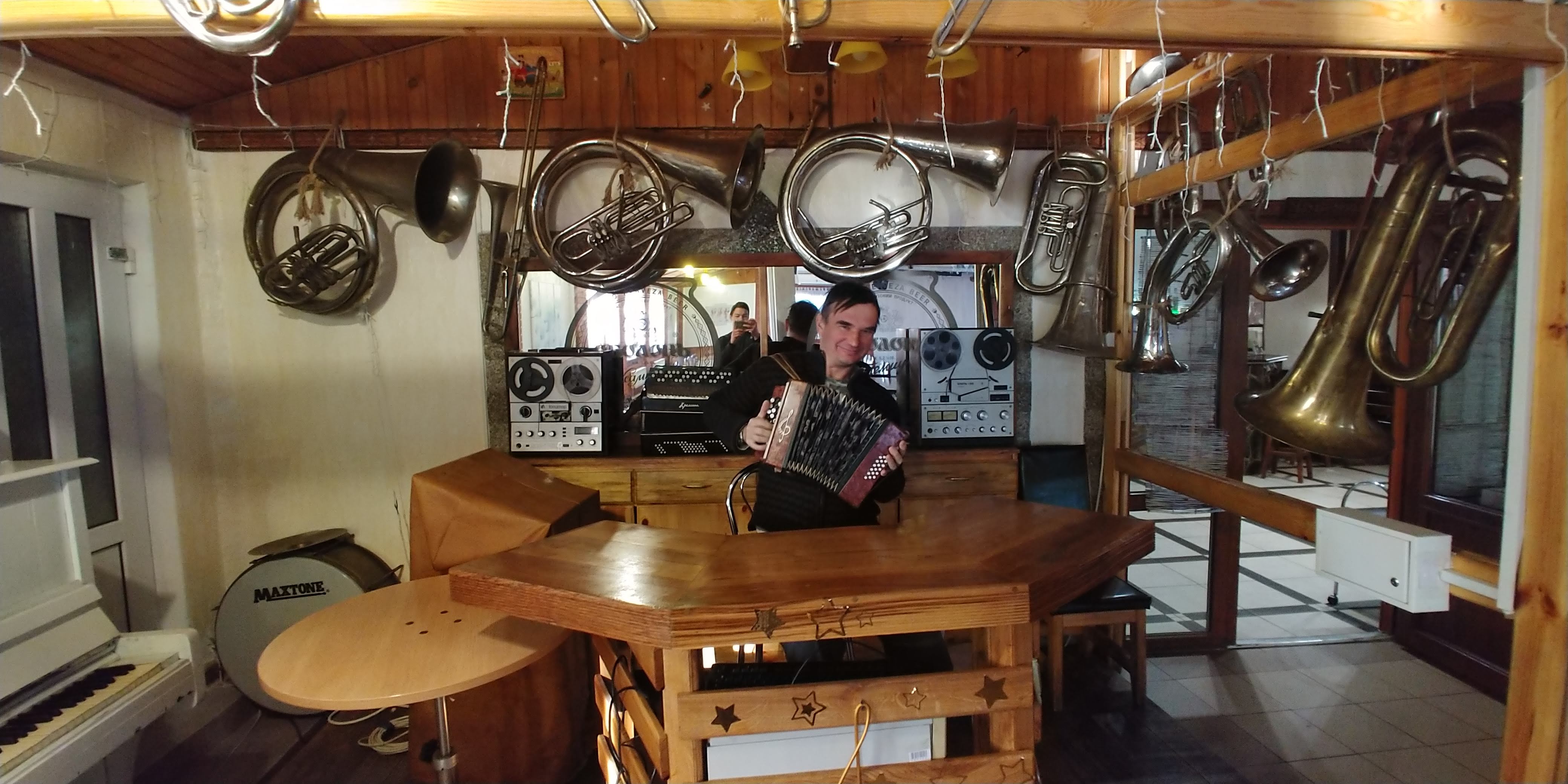 Tavern "De Da" image 8