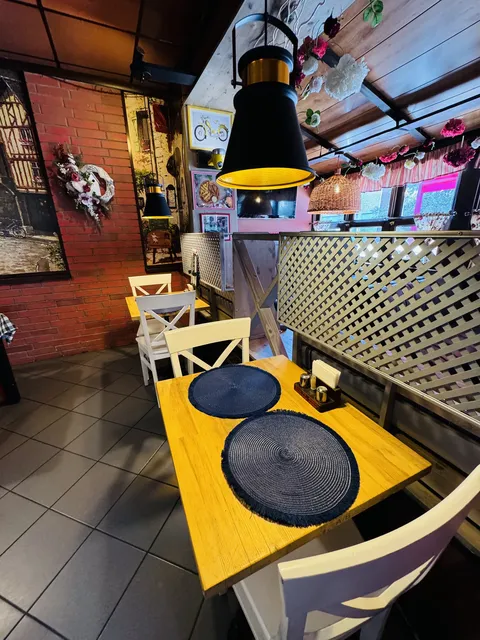 City Pizza image 4