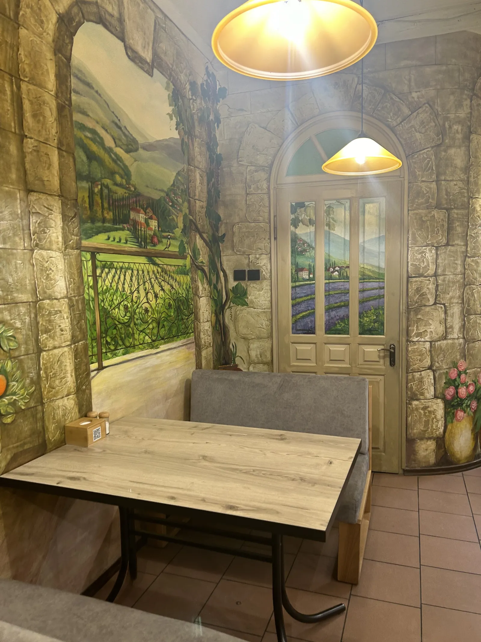ресторація HYGGE image 1