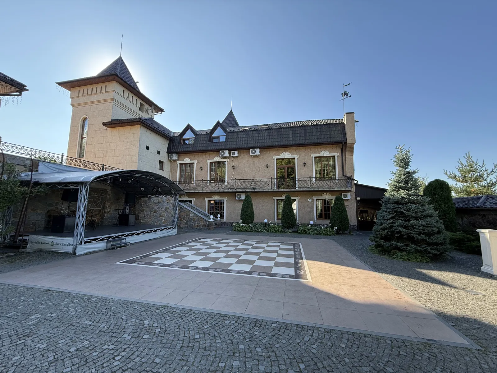 Forest Club Sherwood image 9