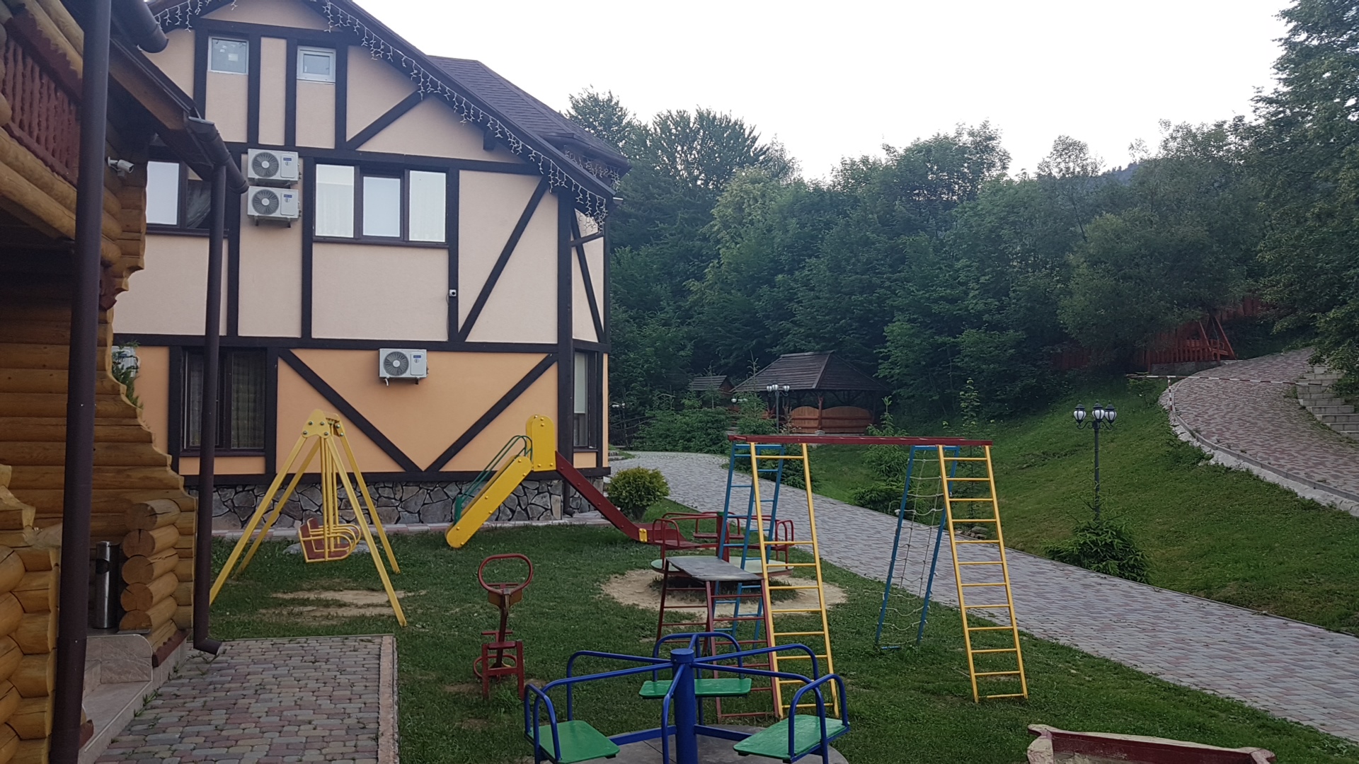 Kafe "Kvarta" image 18