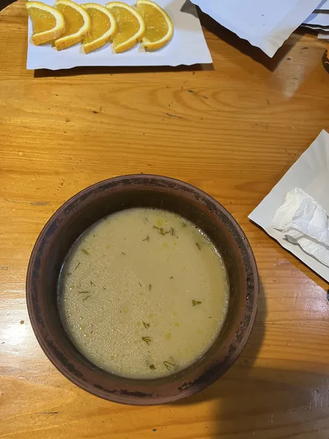 У Наді над водоспадом image 5