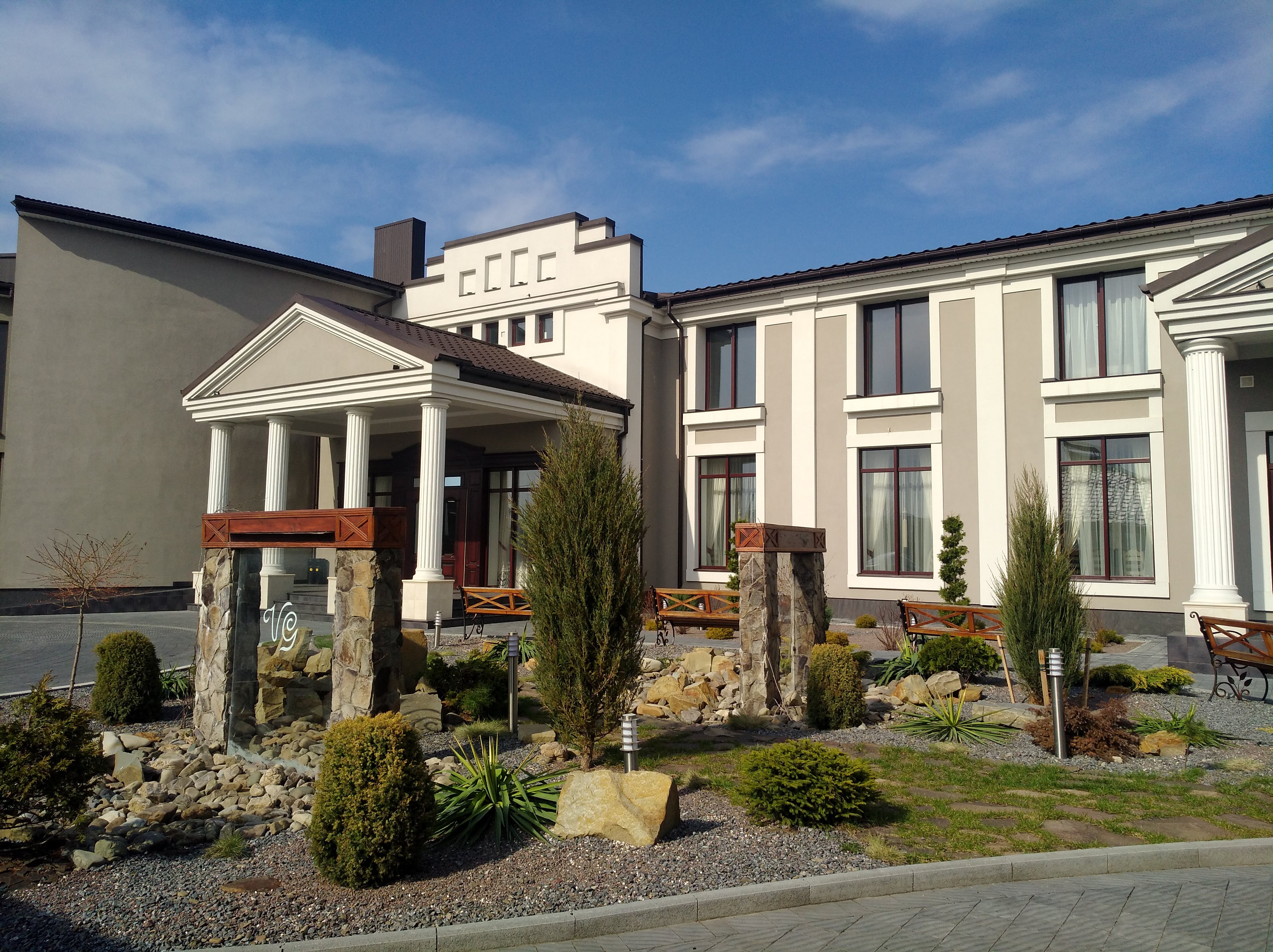 "Villa Grey" image 16