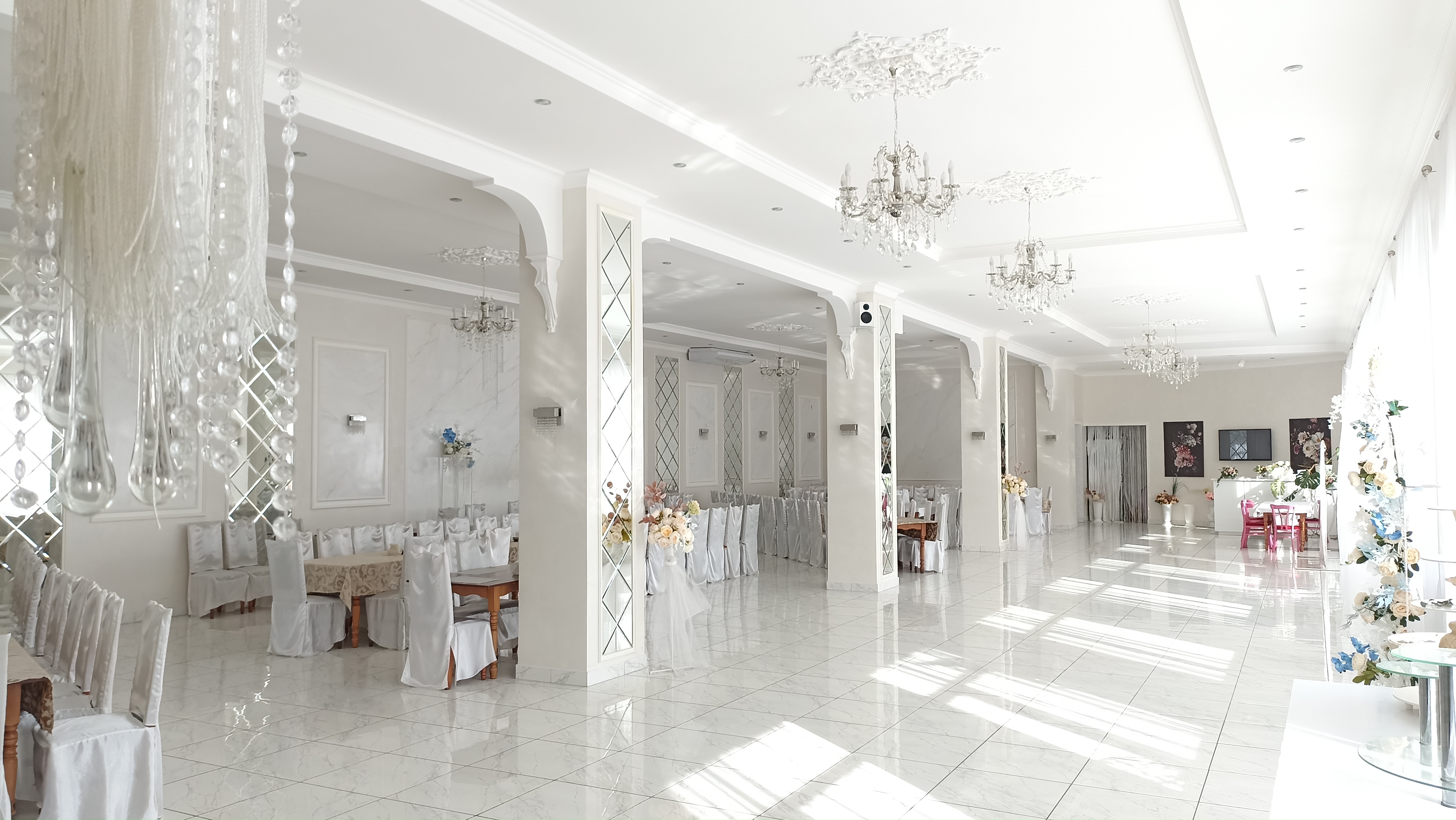 Ресторан "Карпатська Cкеля" image 12