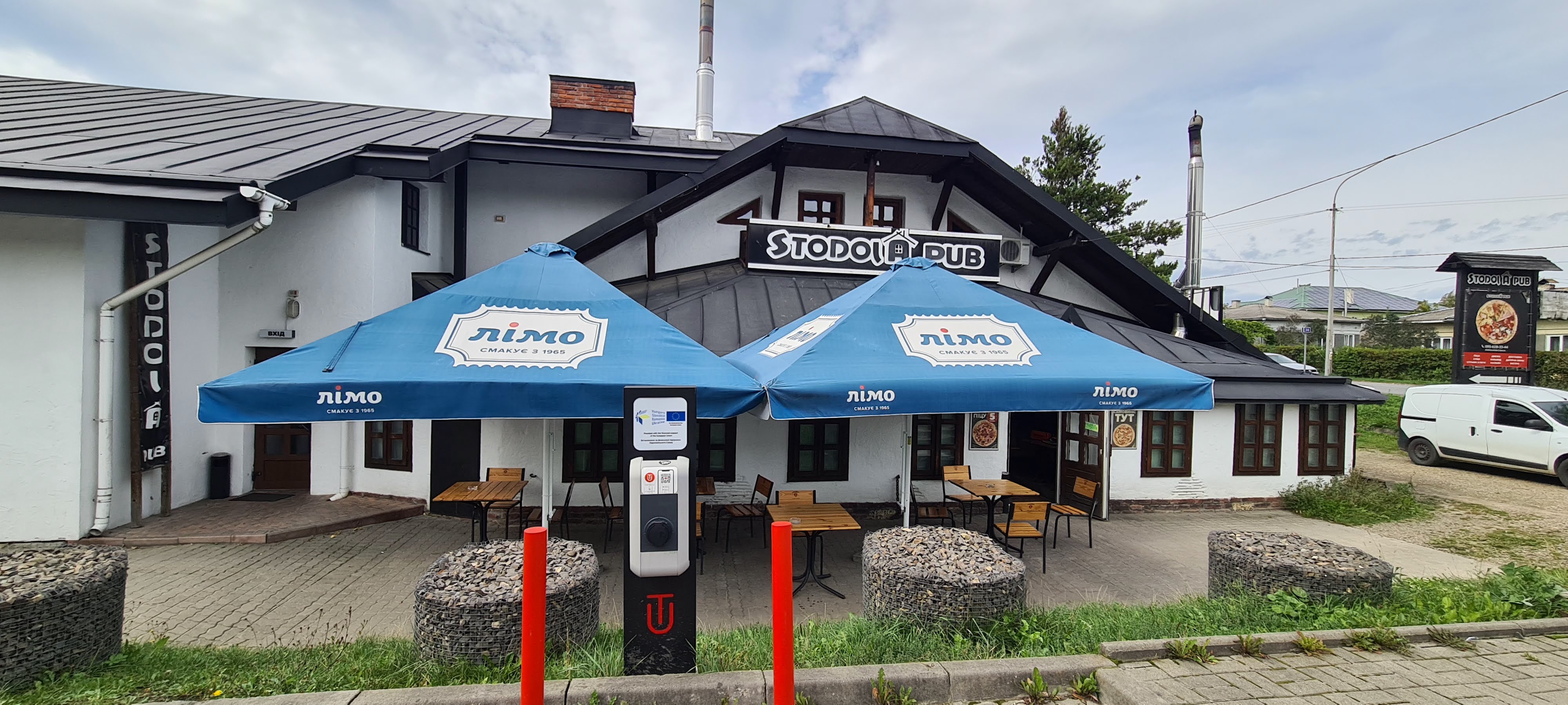 Stodola Pub image 11