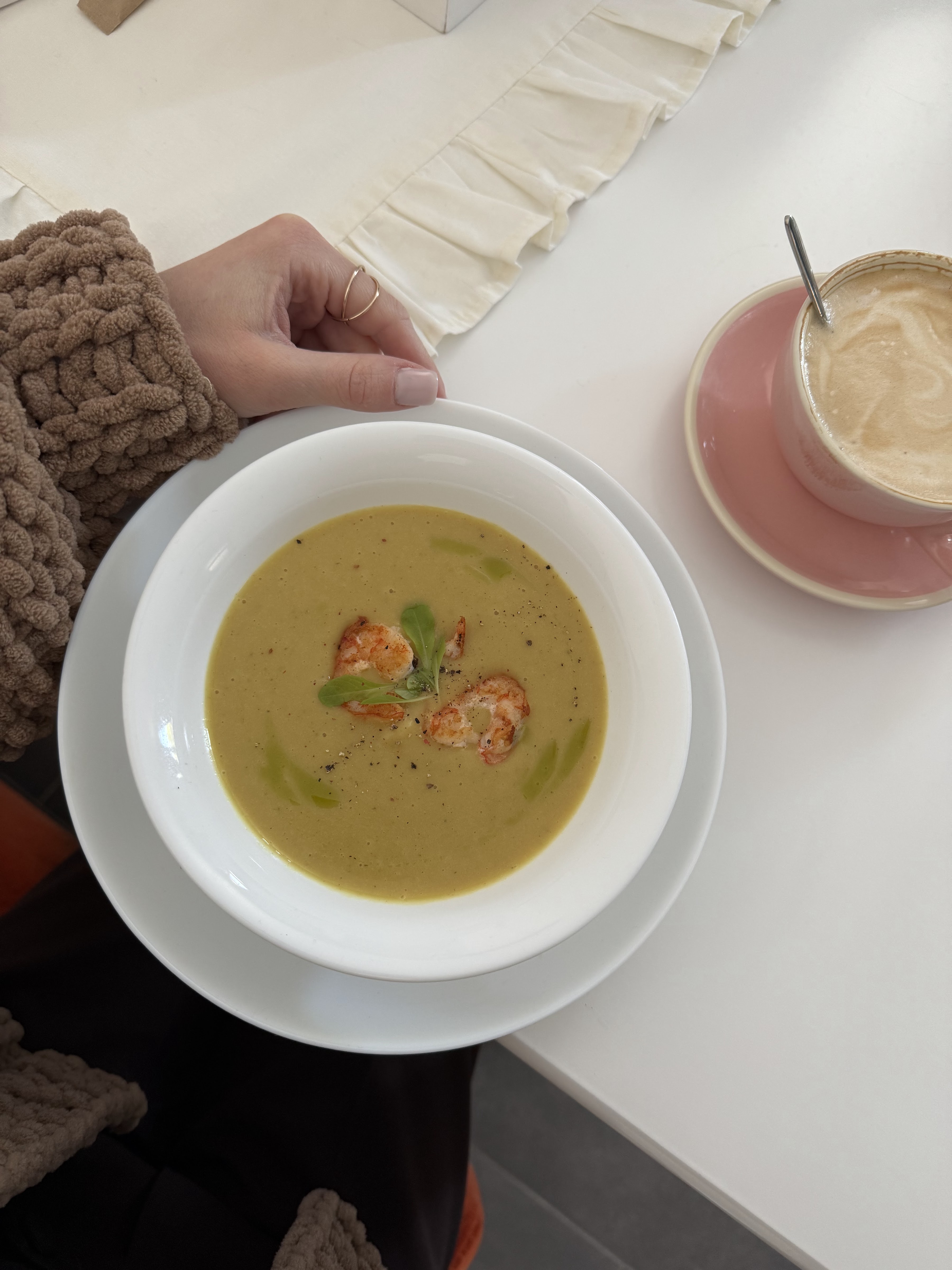 A SHO BURGER image 14