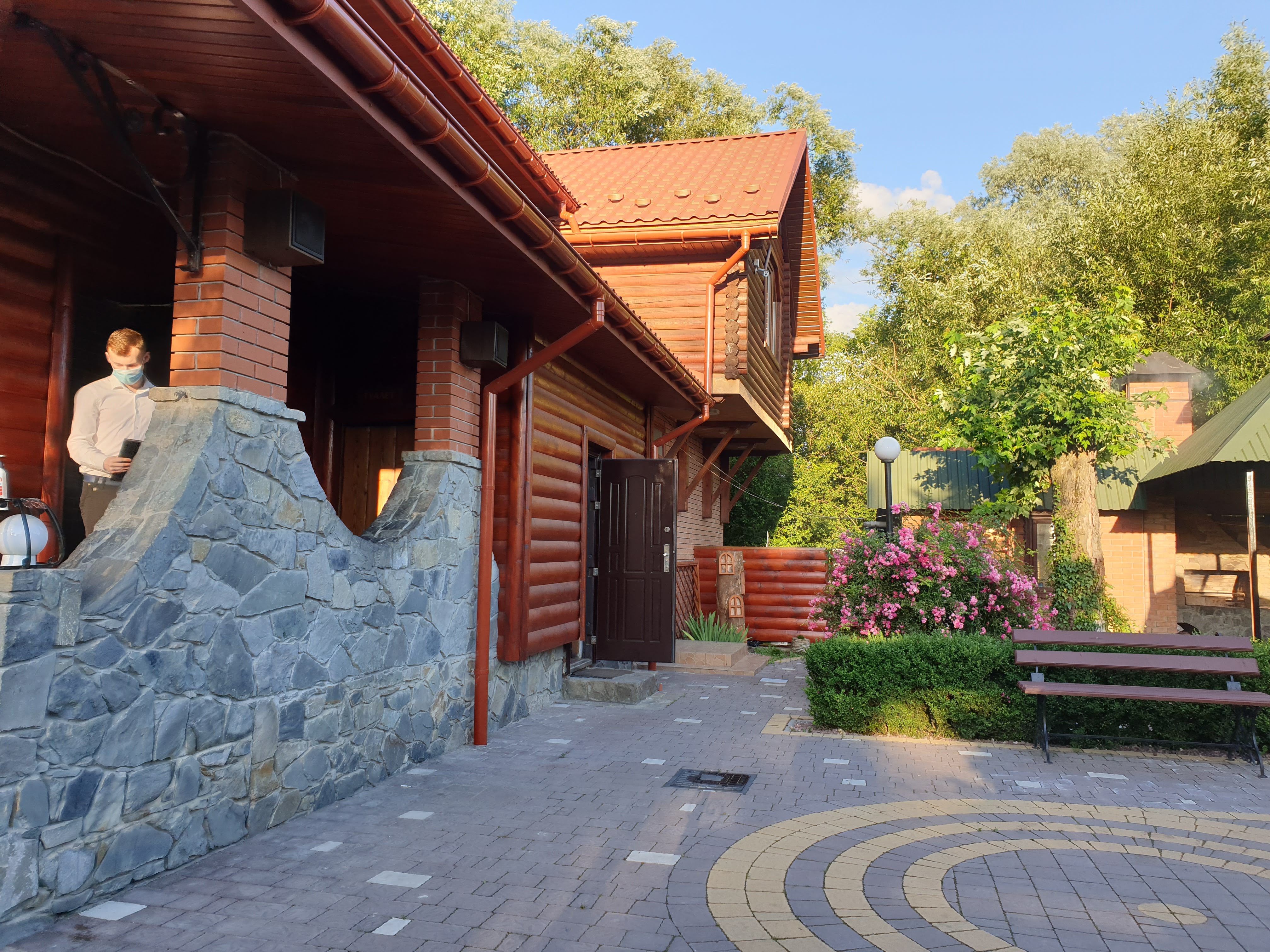 Hostynnyy Dvir image 14