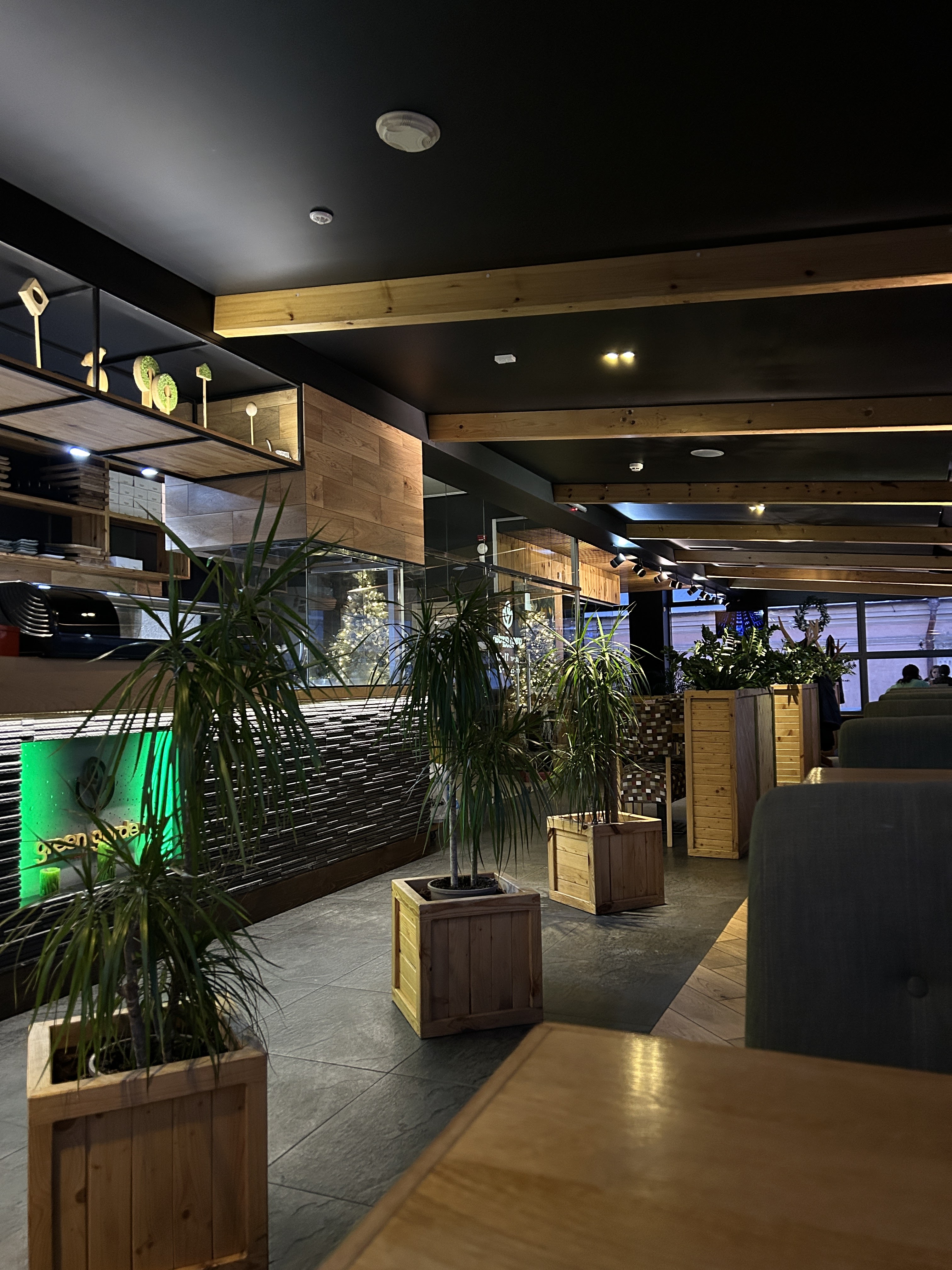 Green Garden image 12