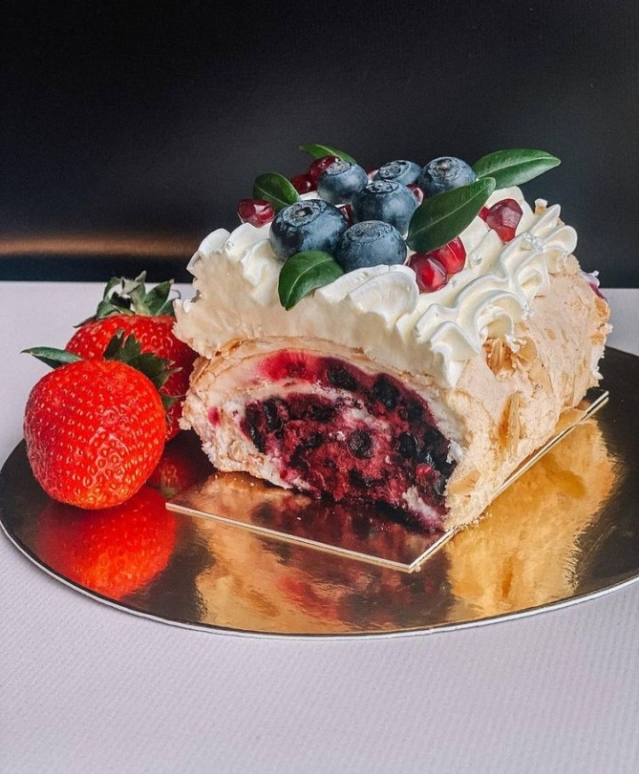 Simeyna Kondytersʹka - Pekarnya "Tortenyatko" image 15