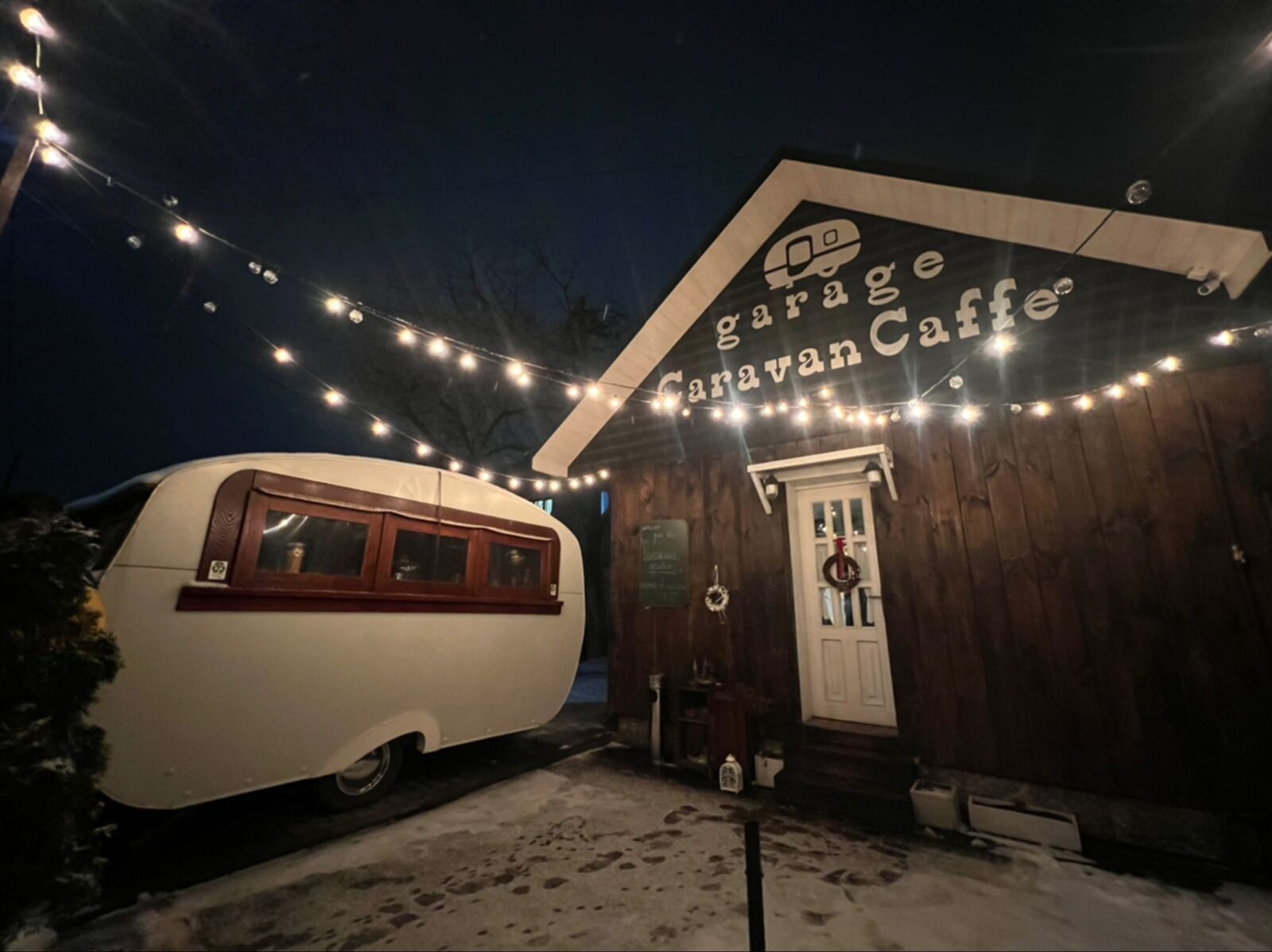 Garage Caravan Caffe image 15