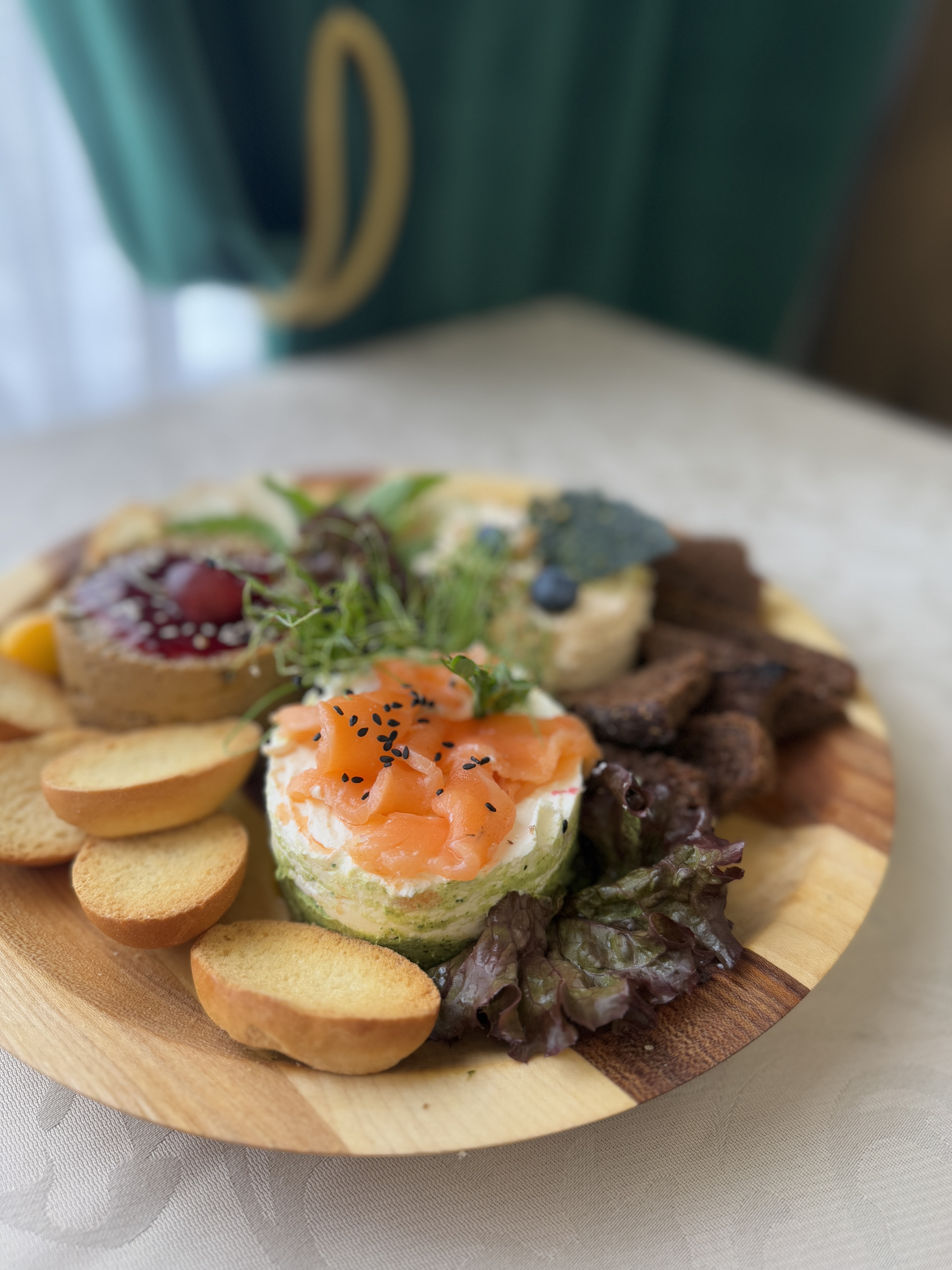 Taverna Park image 14