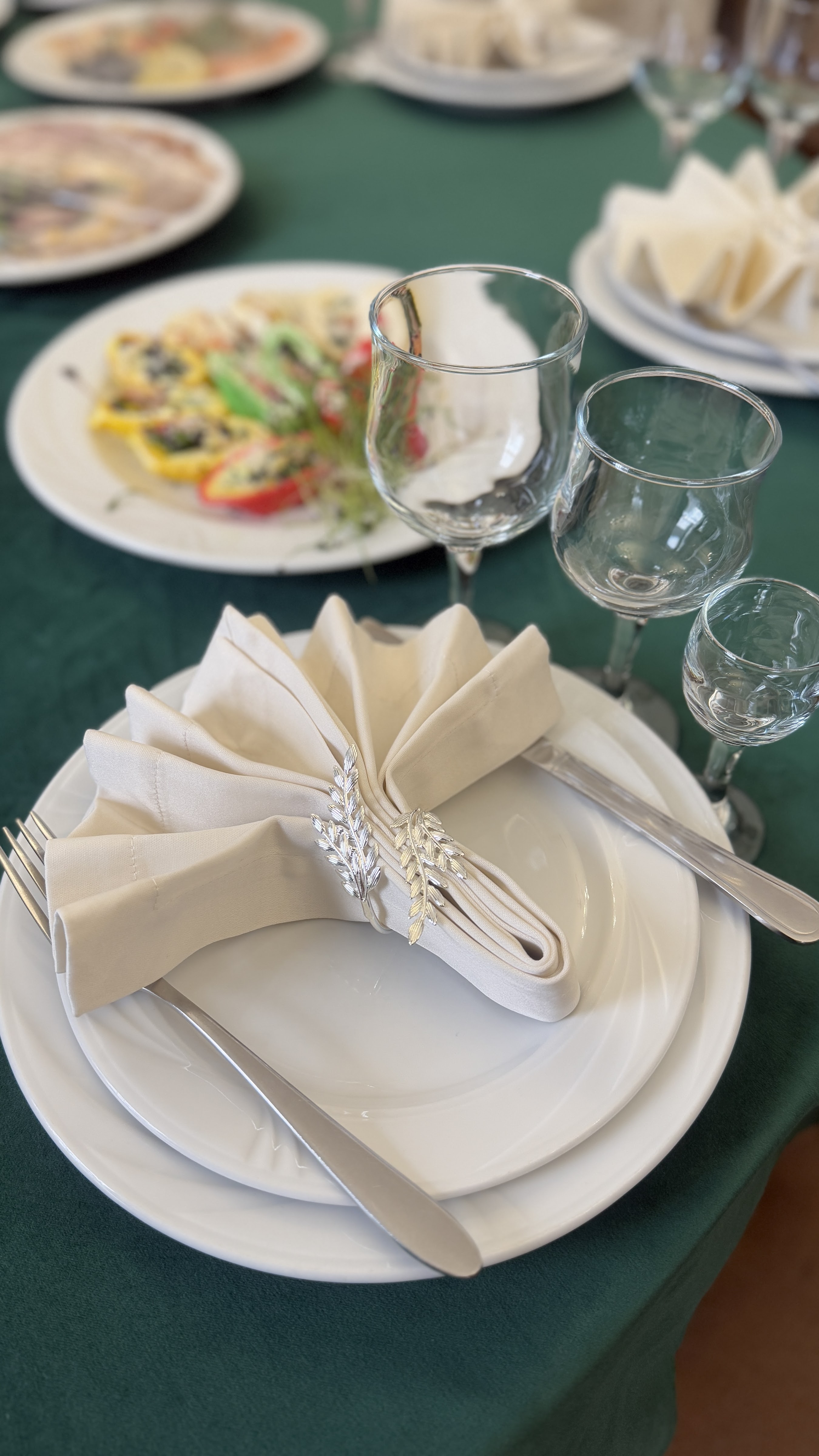 Taverna Park image 16