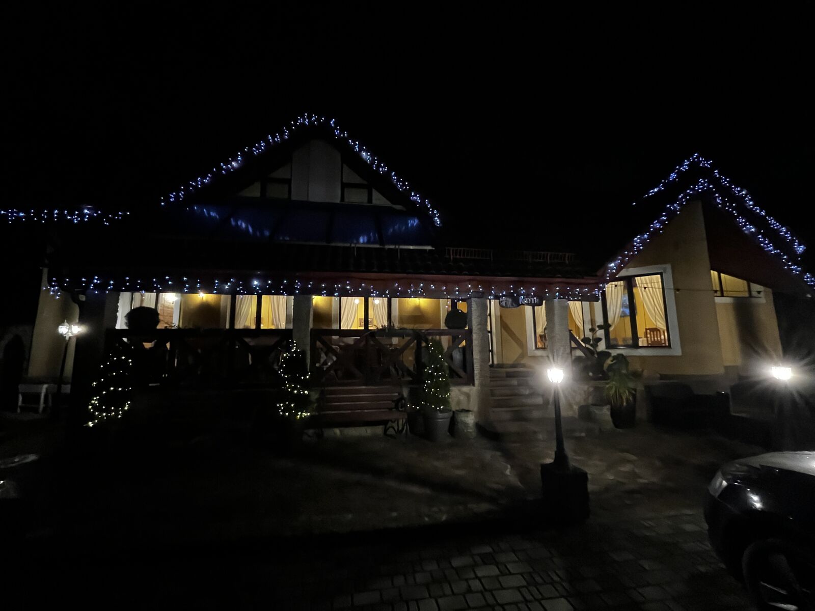 Restoran "Kohuty" Lʹvivsʹka Obl.ukrayina image 15