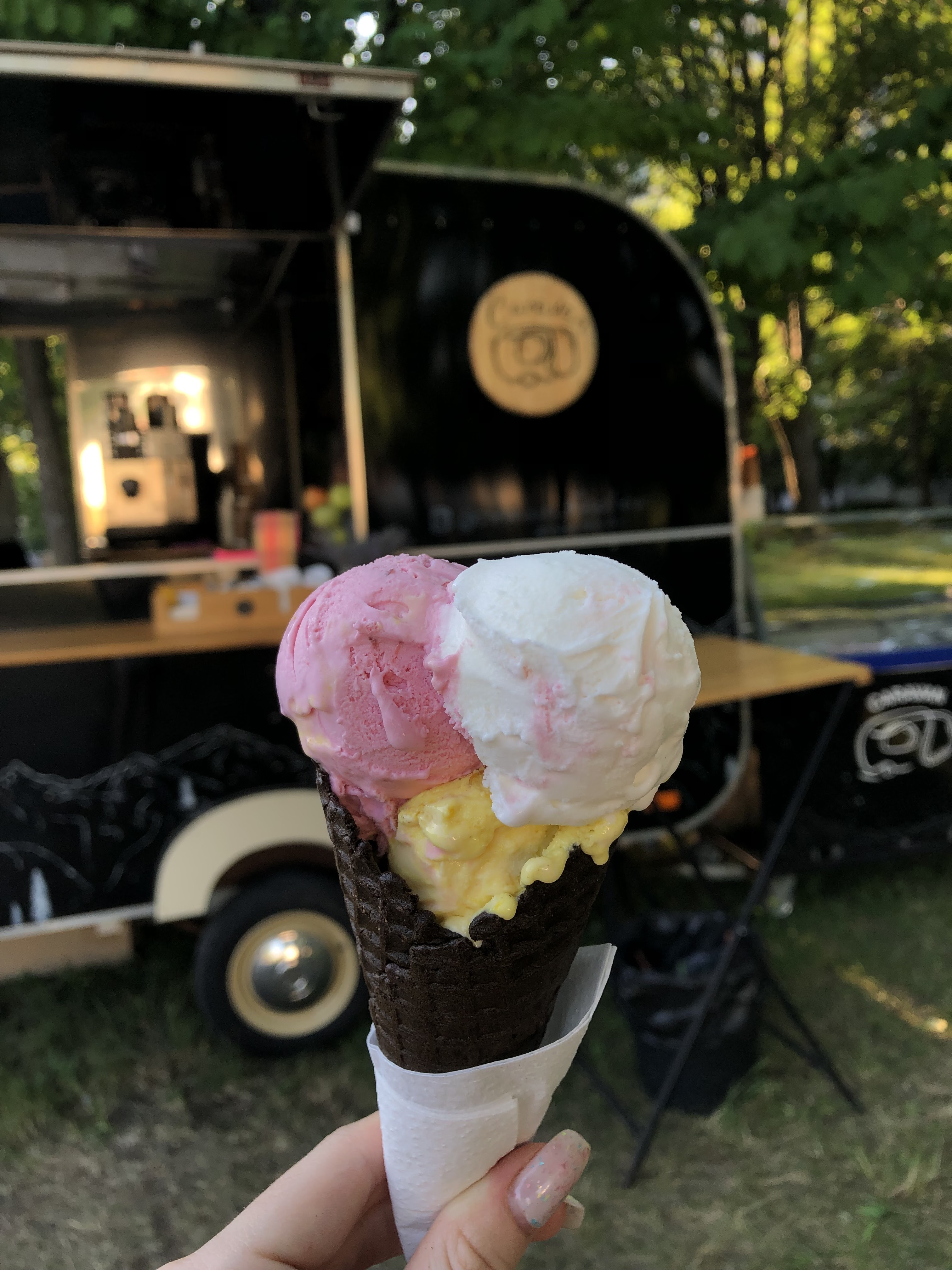 Бургери Caravan image 9